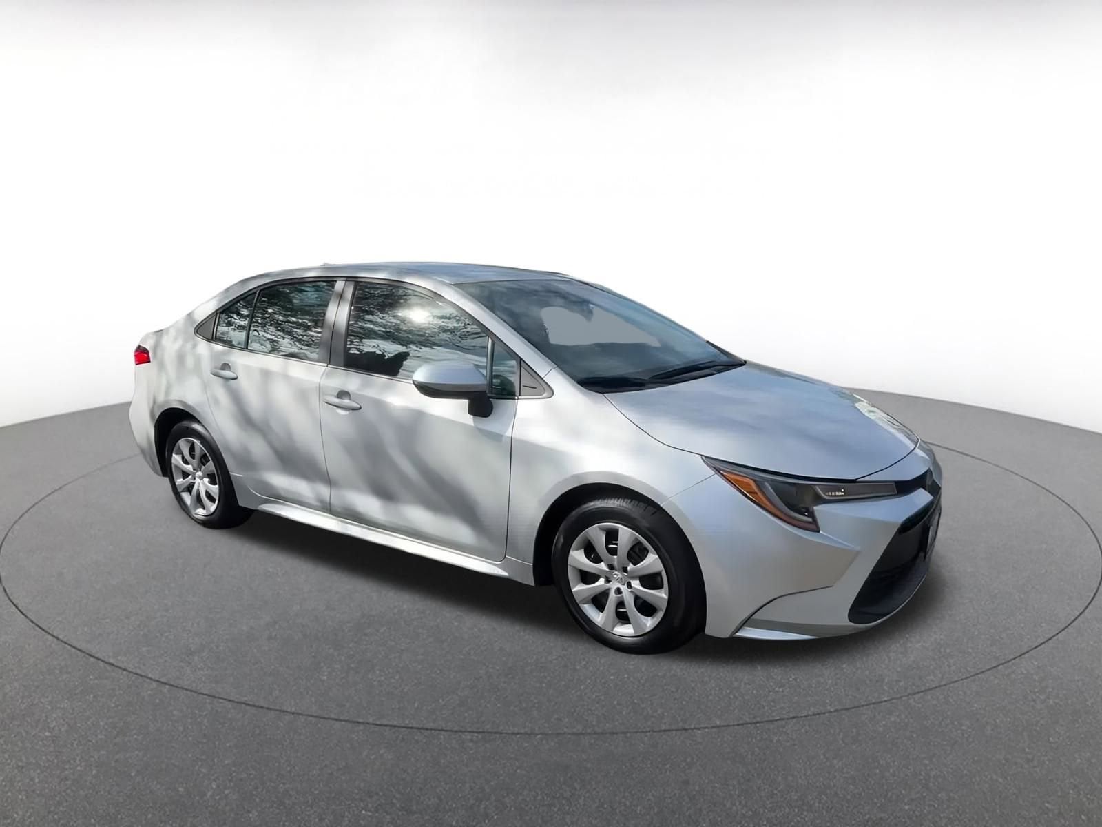 Thumbnail: 2024 Toyota Corolla - 1