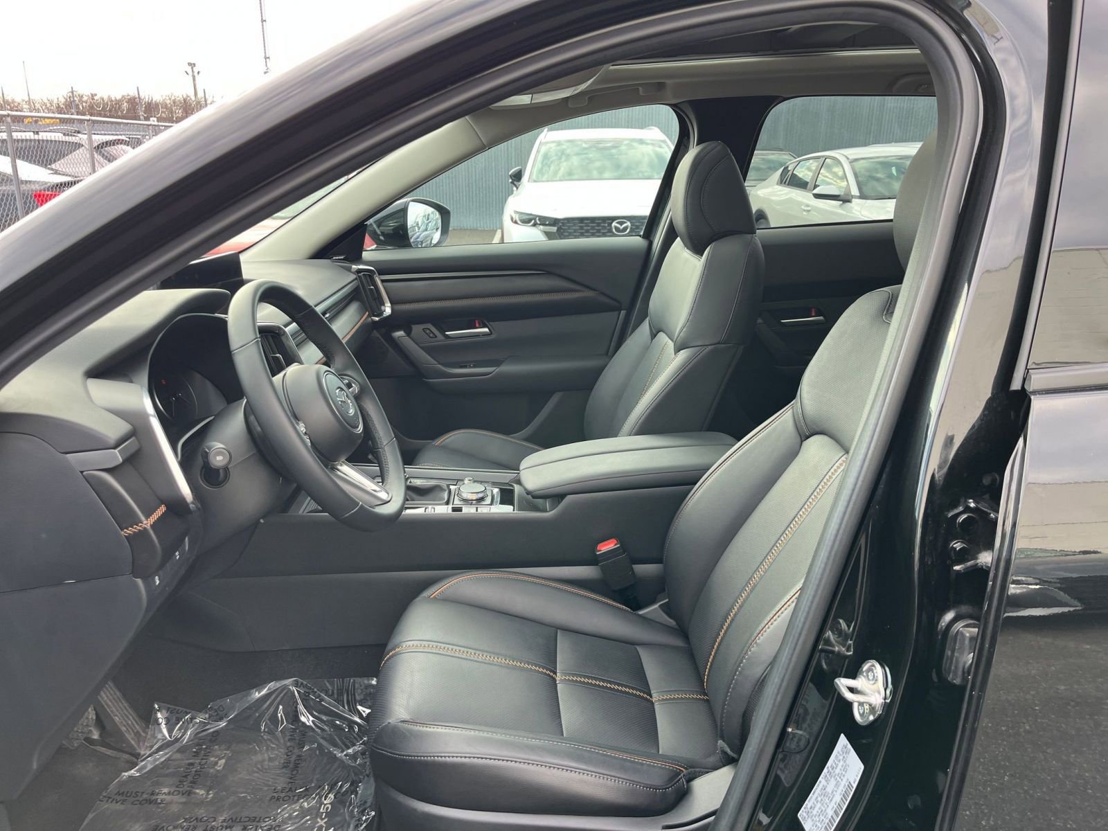 Thumbnail: 2025 Mazda CX-50 - 28