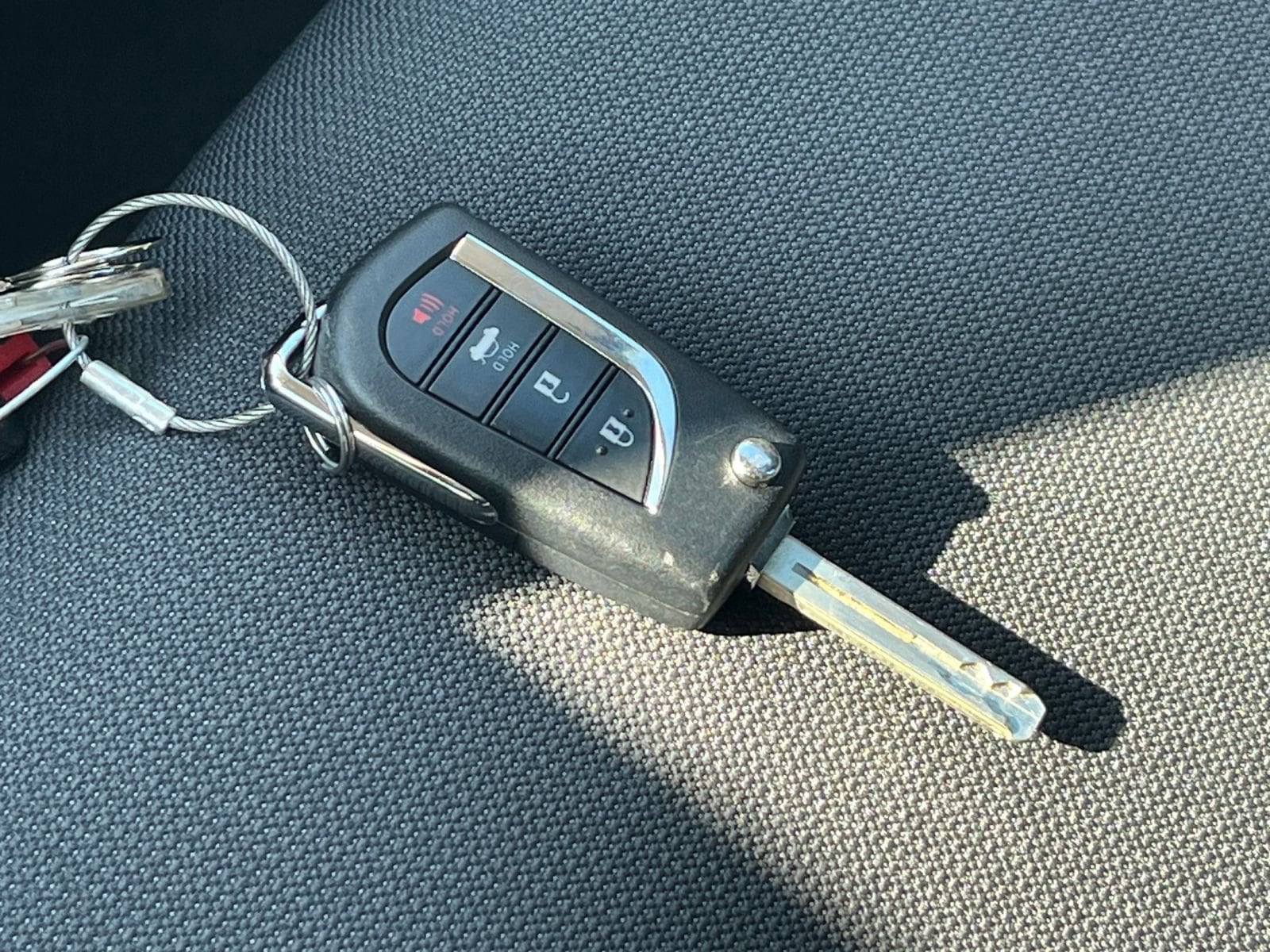 Thumbnail: 2025 Toyota Corolla - 21