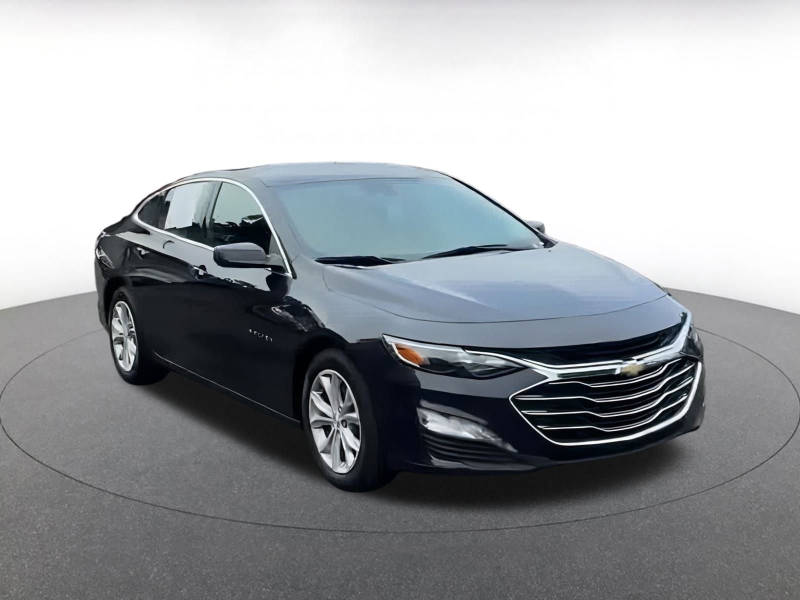 Thumbnail: 2023 Chevrolet Malibu - 2