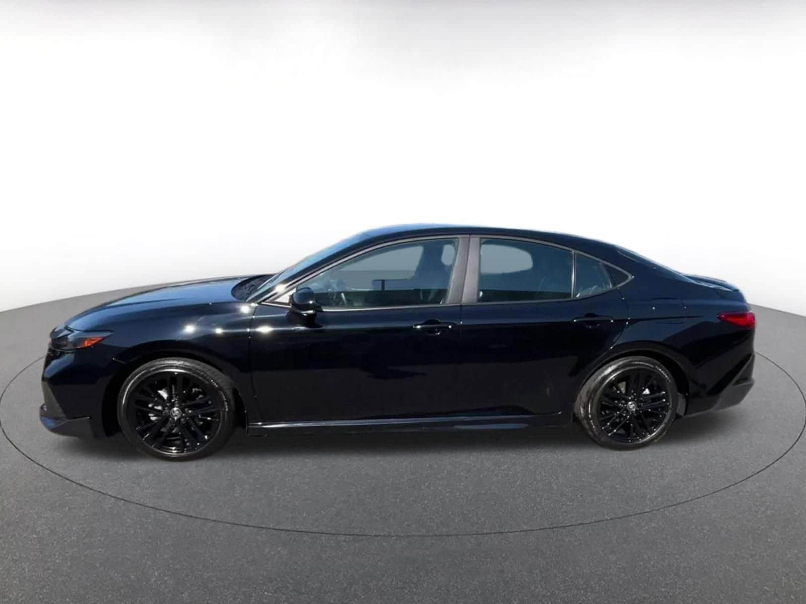 Thumbnail: 2025 Toyota Camry - 9