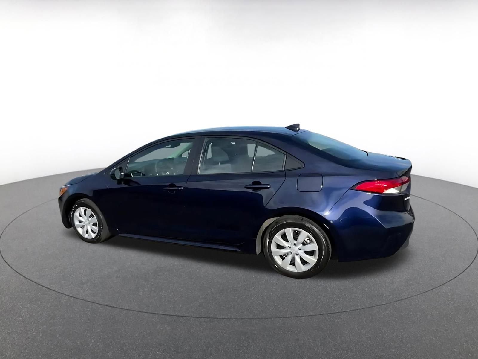 Thumbnail: 2025 Toyota Corolla - 10