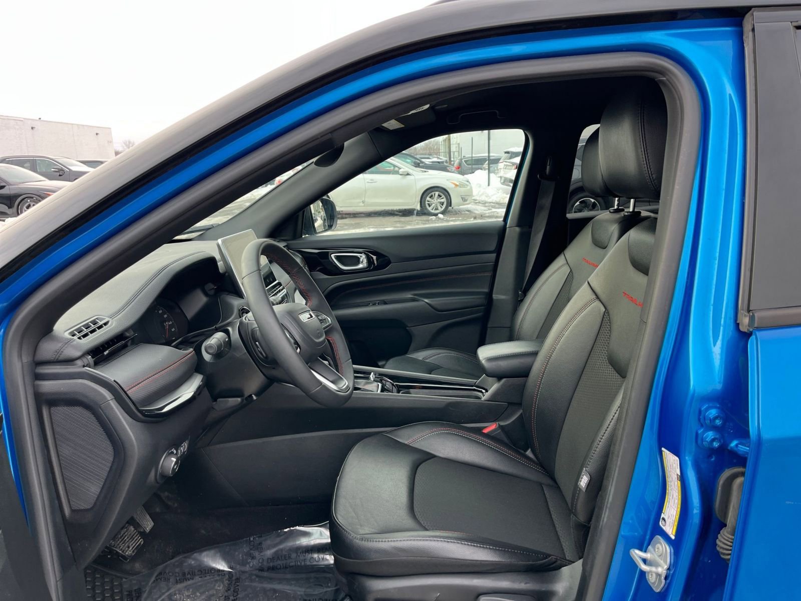 Thumbnail: 2025 Jeep Compass - 25