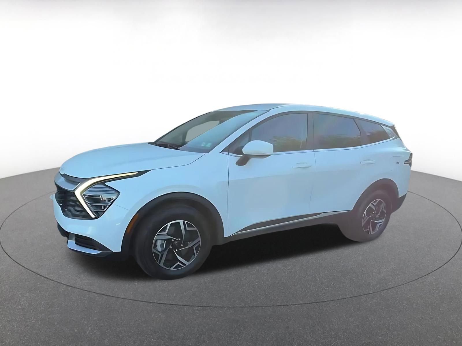 Thumbnail: 2025 Kia Sportage - 8