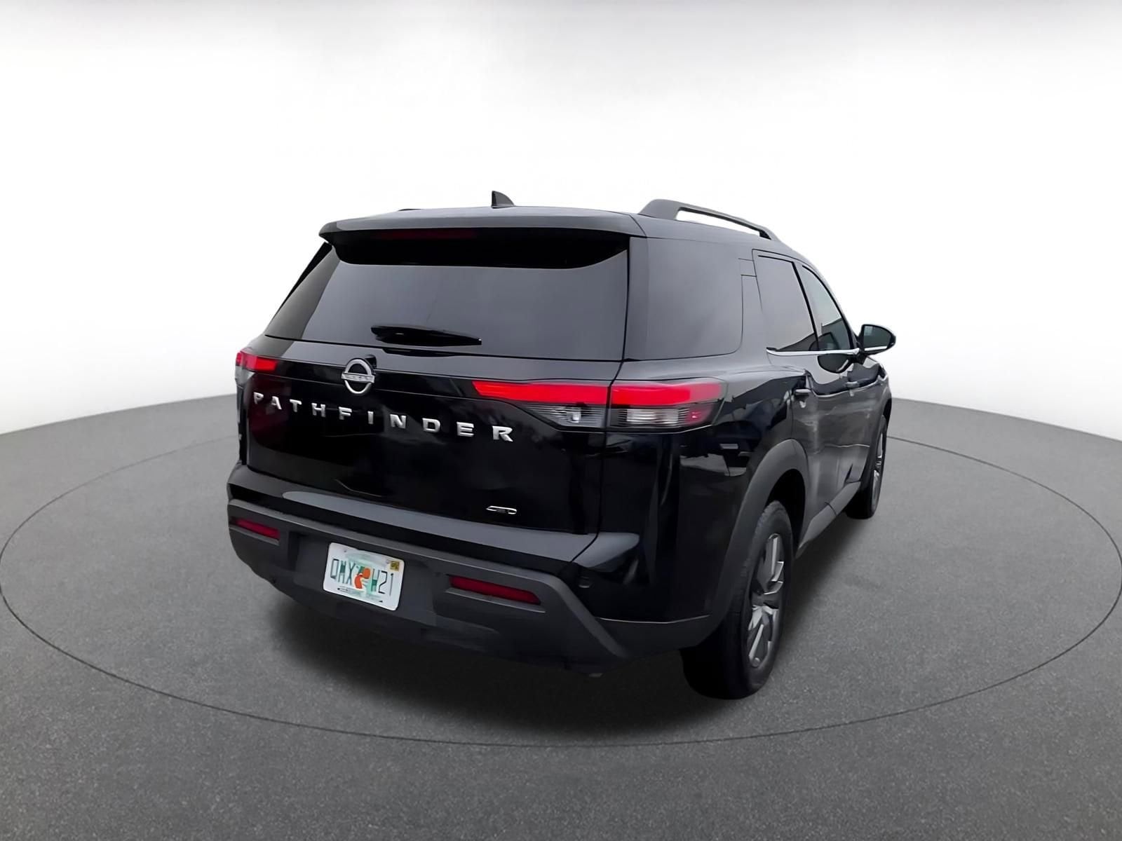 Thumbnail: 2025 Nissan Pathfinder - 14