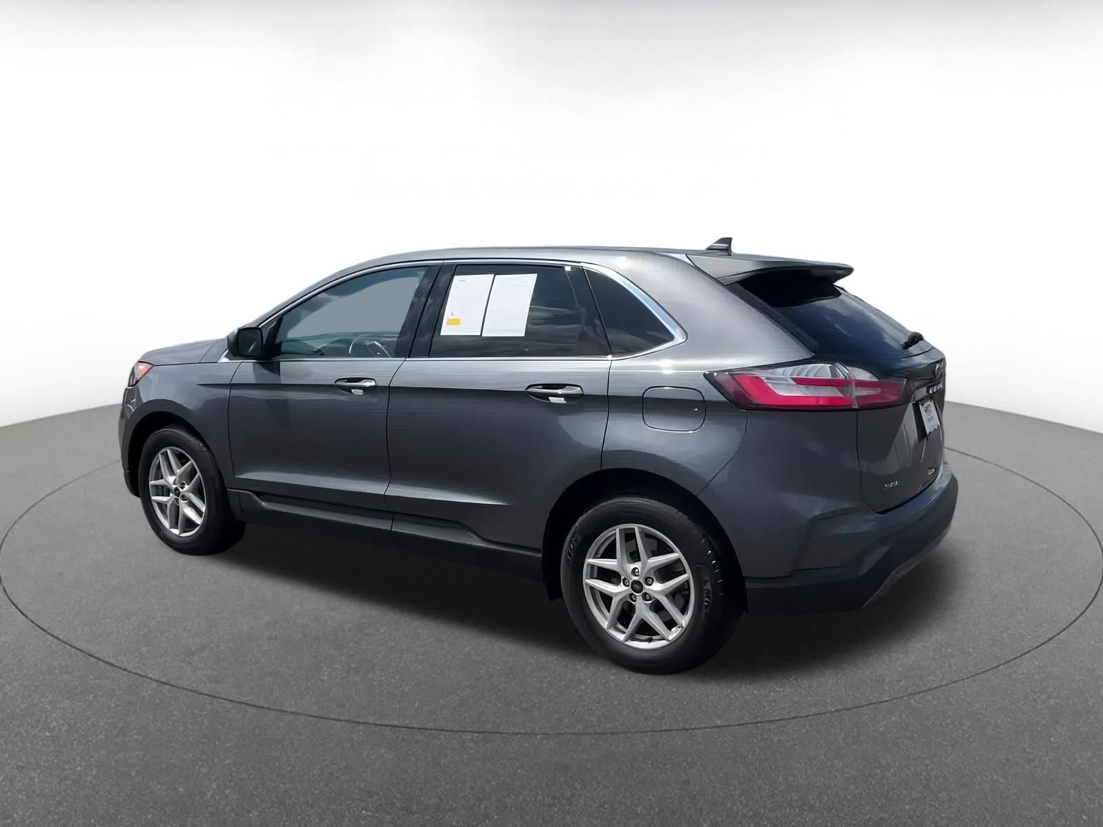 Thumbnail: 2024 Ford Edge - 10