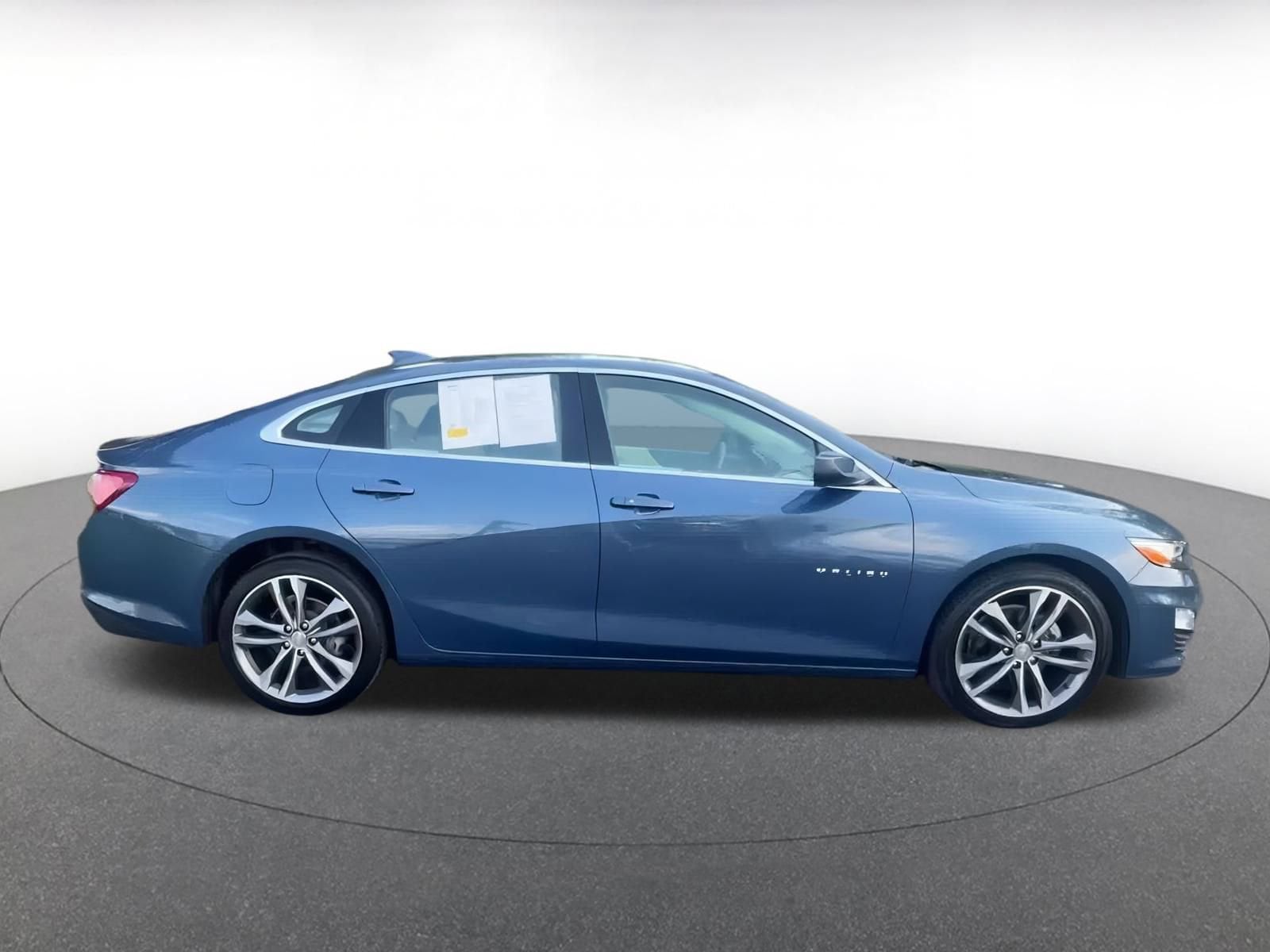 Thumbnail: 2024 Chevrolet Malibu - 16