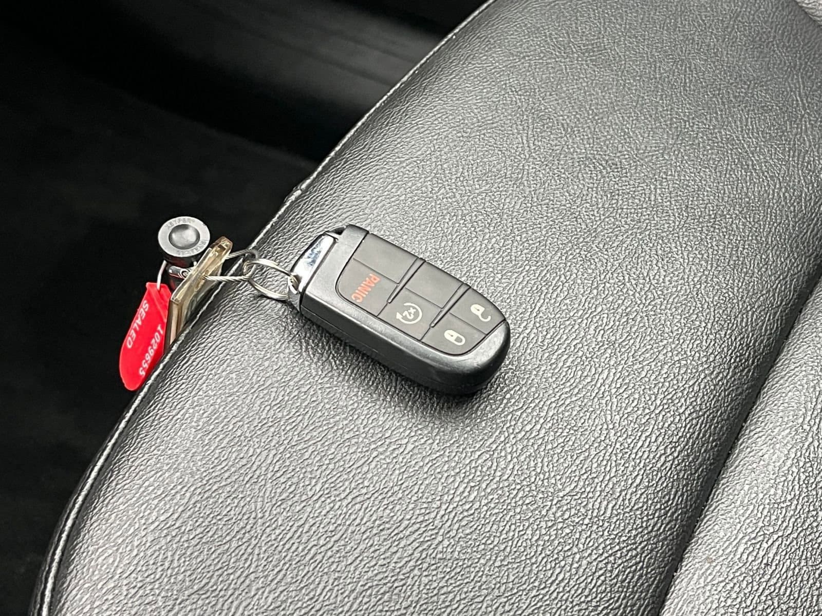 Thumbnail: 2025 Jeep Compass - 21