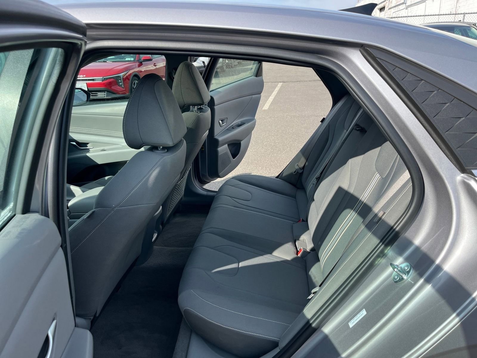 Thumbnail: 2025 Hyundai Elantra - 25