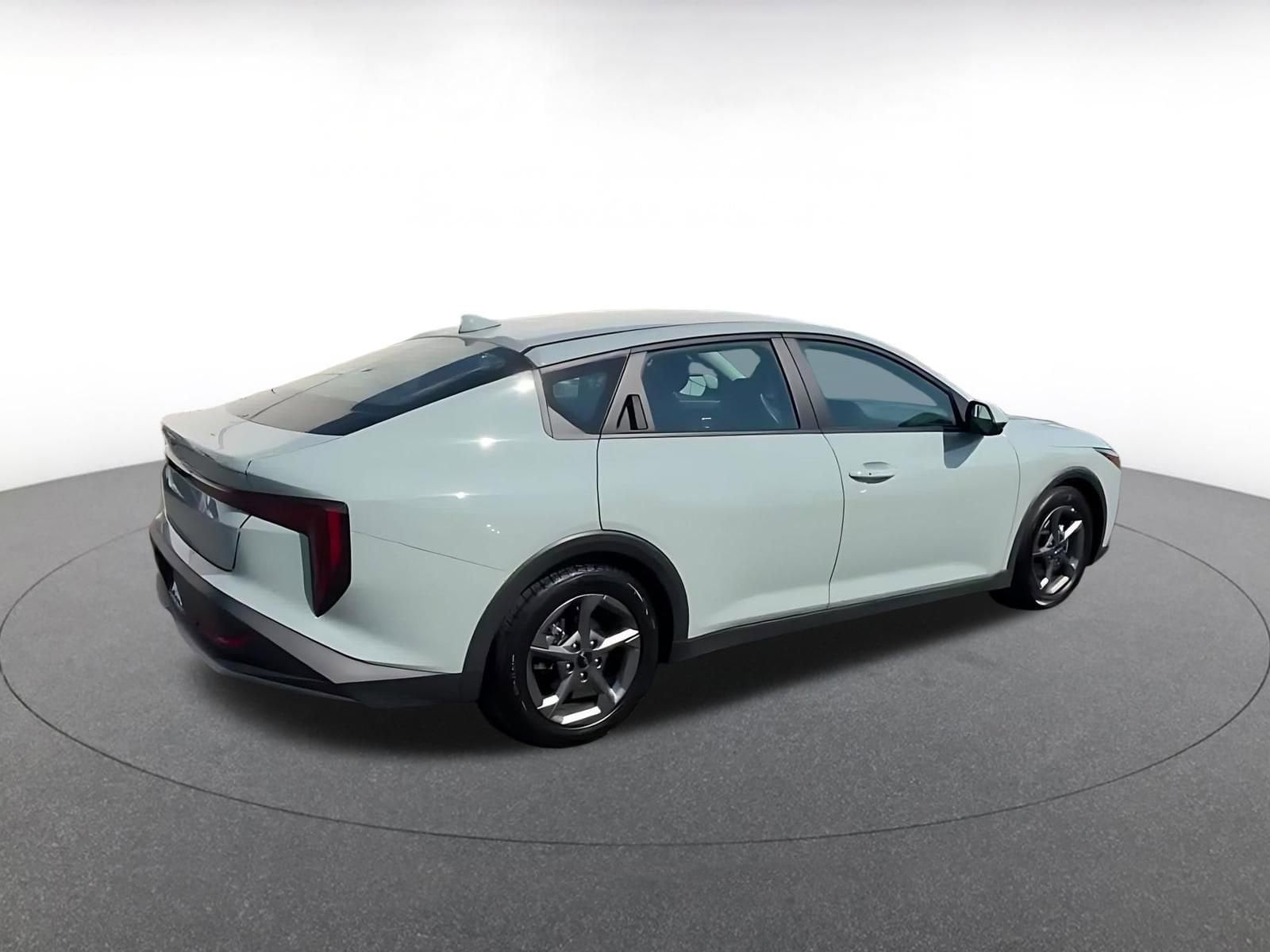 Thumbnail: 2025 Kia K4 - 15
