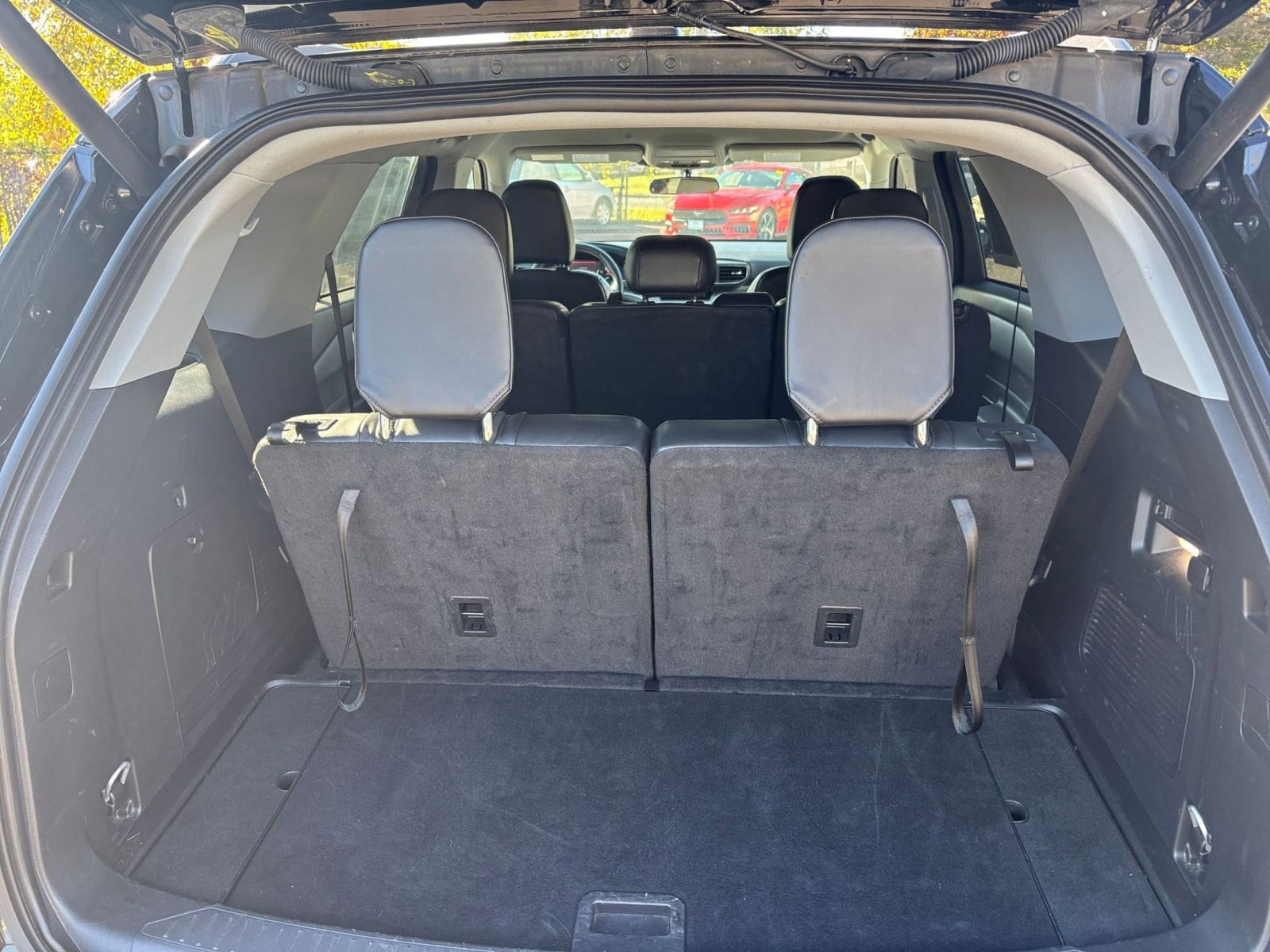 Thumbnail: 2023 Ford Explorer - 32