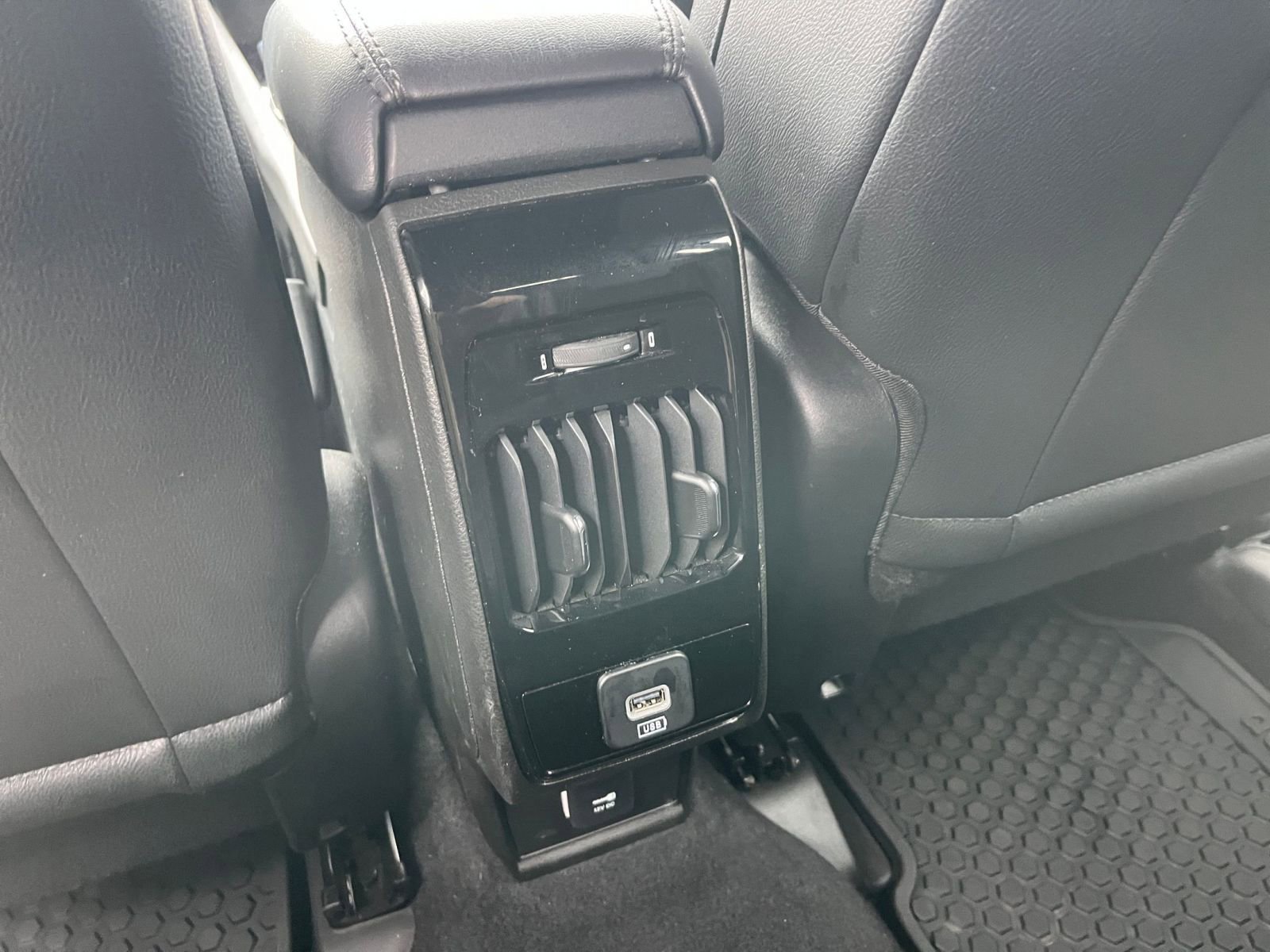 Thumbnail: 2025 Jeep Compass - 22