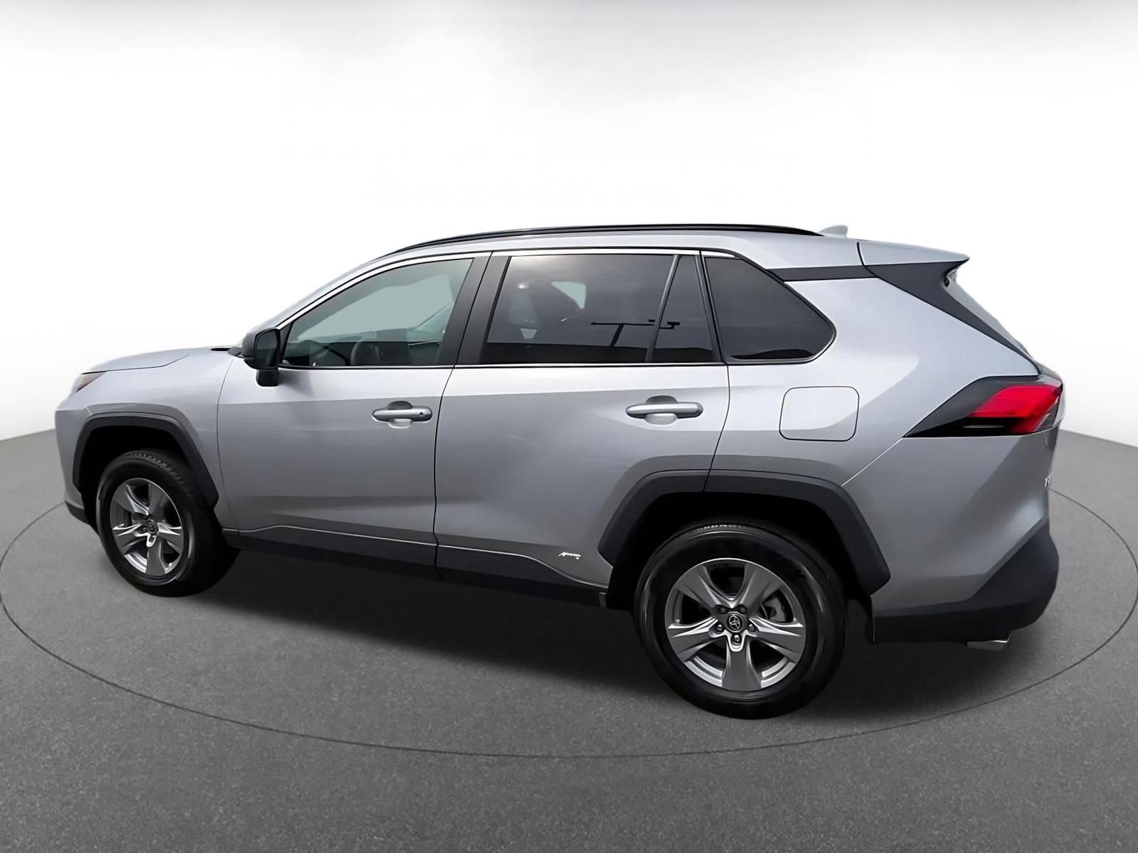 Thumbnail: 2025 Toyota RAV4 - 10