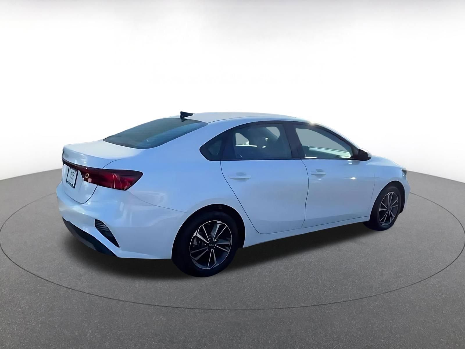 Thumbnail: 2024 Kia Forte - 15