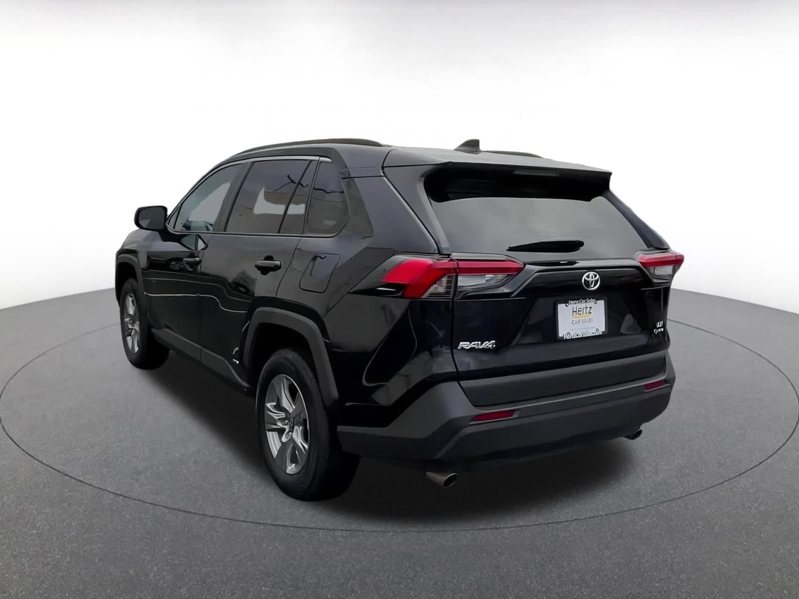 Thumbnail: 2025 Toyota RAV4 - 11