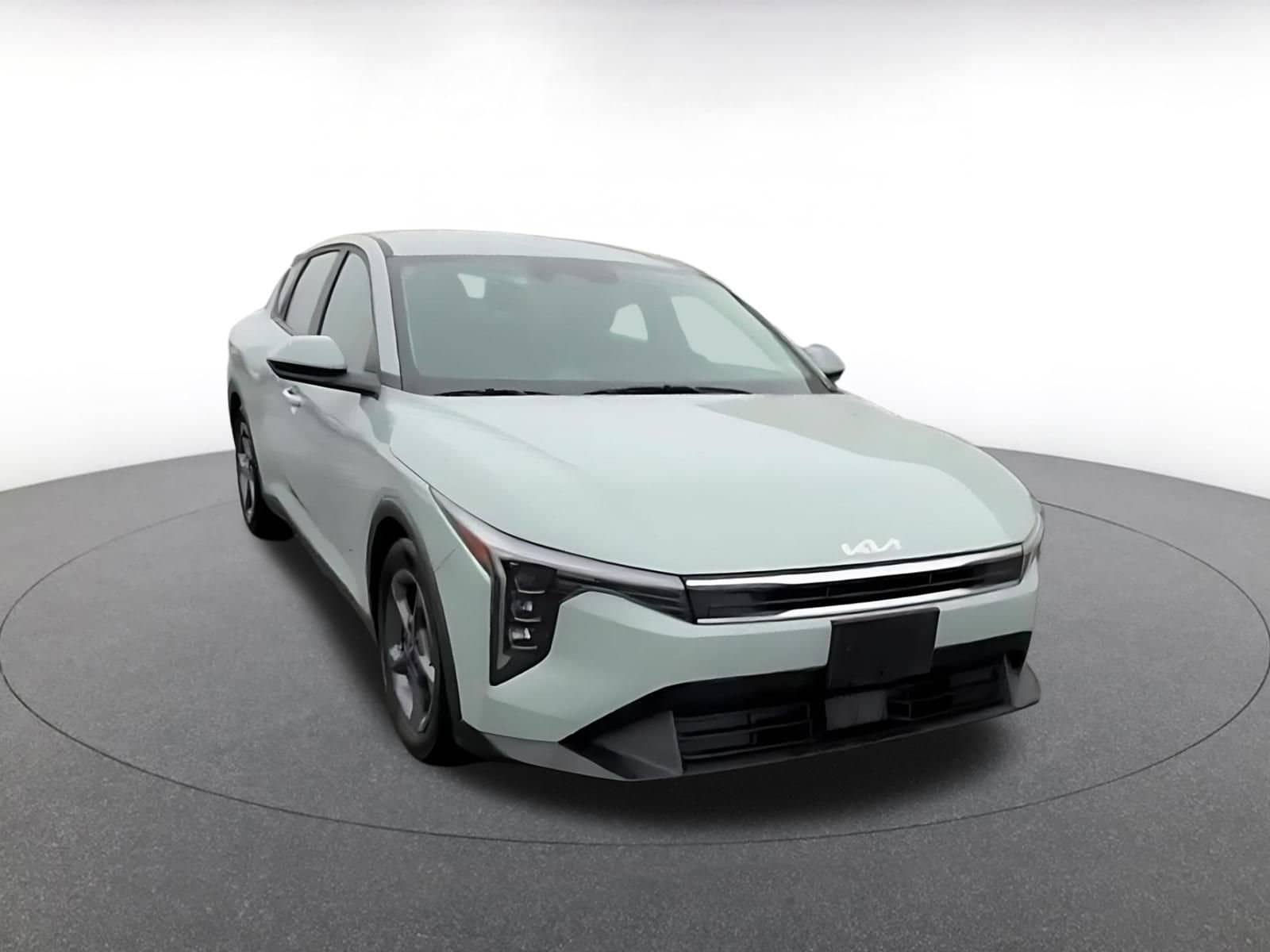 Thumbnail: 2025 Kia K4 - 3