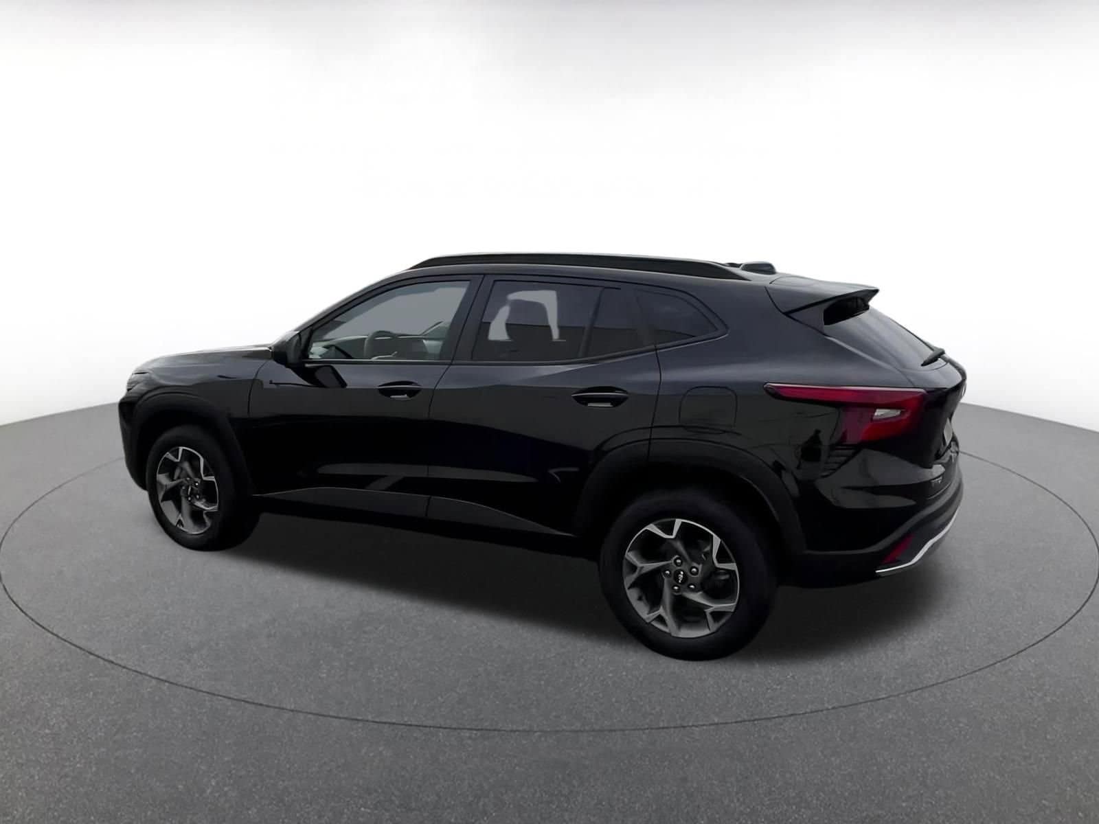 Thumbnail: 2025 Chevrolet Trax - 10