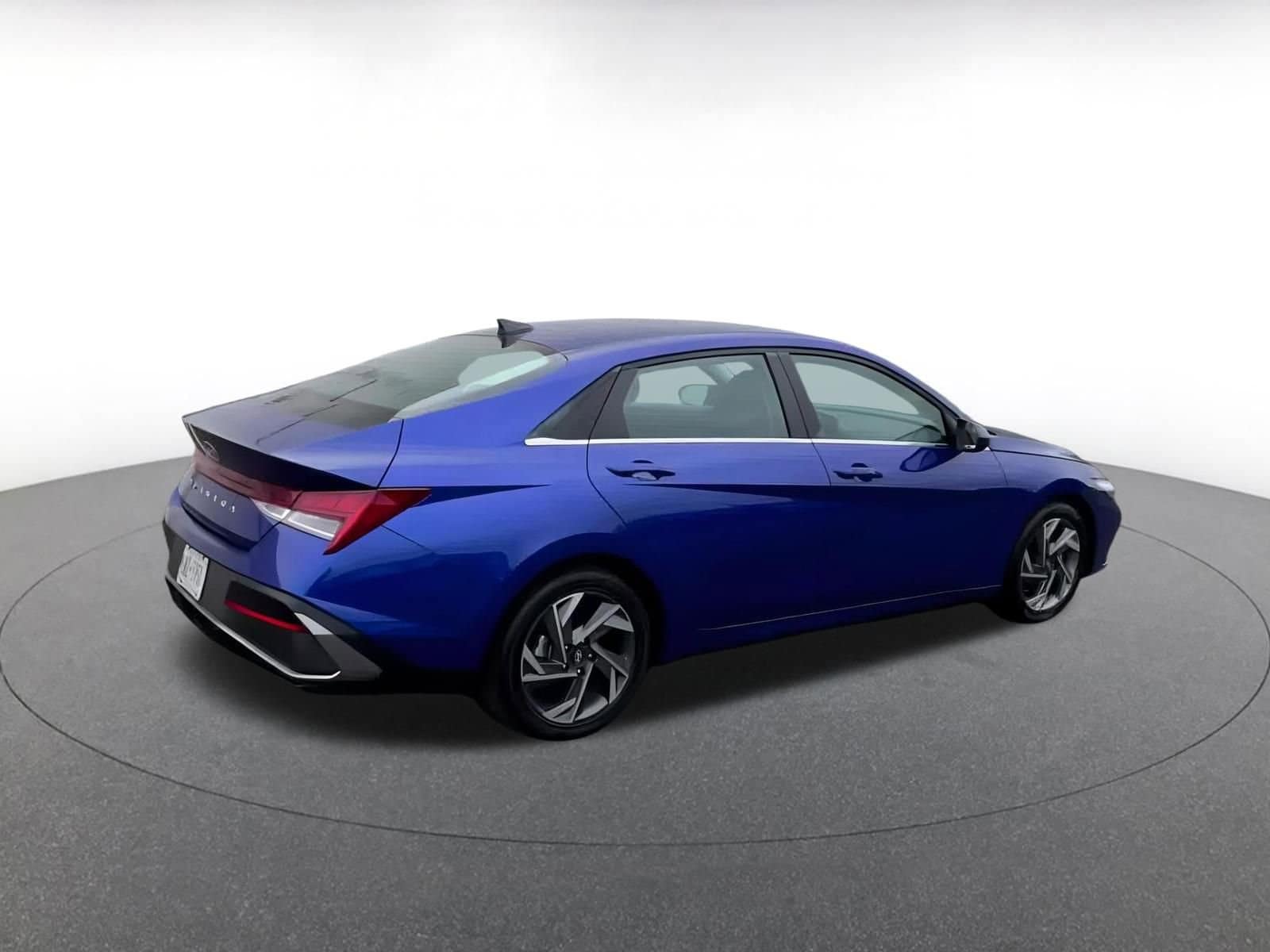 Thumbnail: 2025 Hyundai Elantra - 15