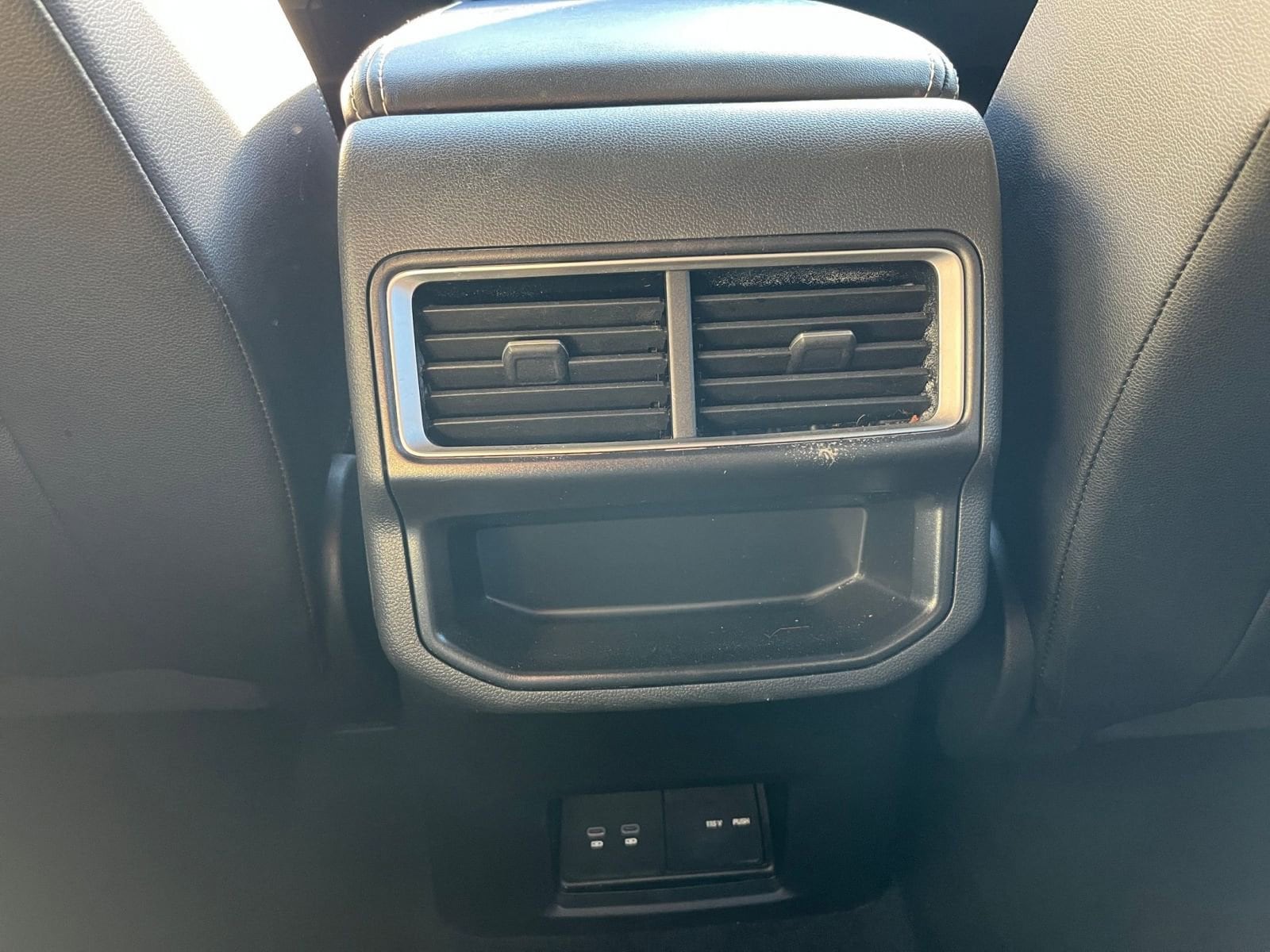 Thumbnail: 2025 Volkswagen Atlas - 25