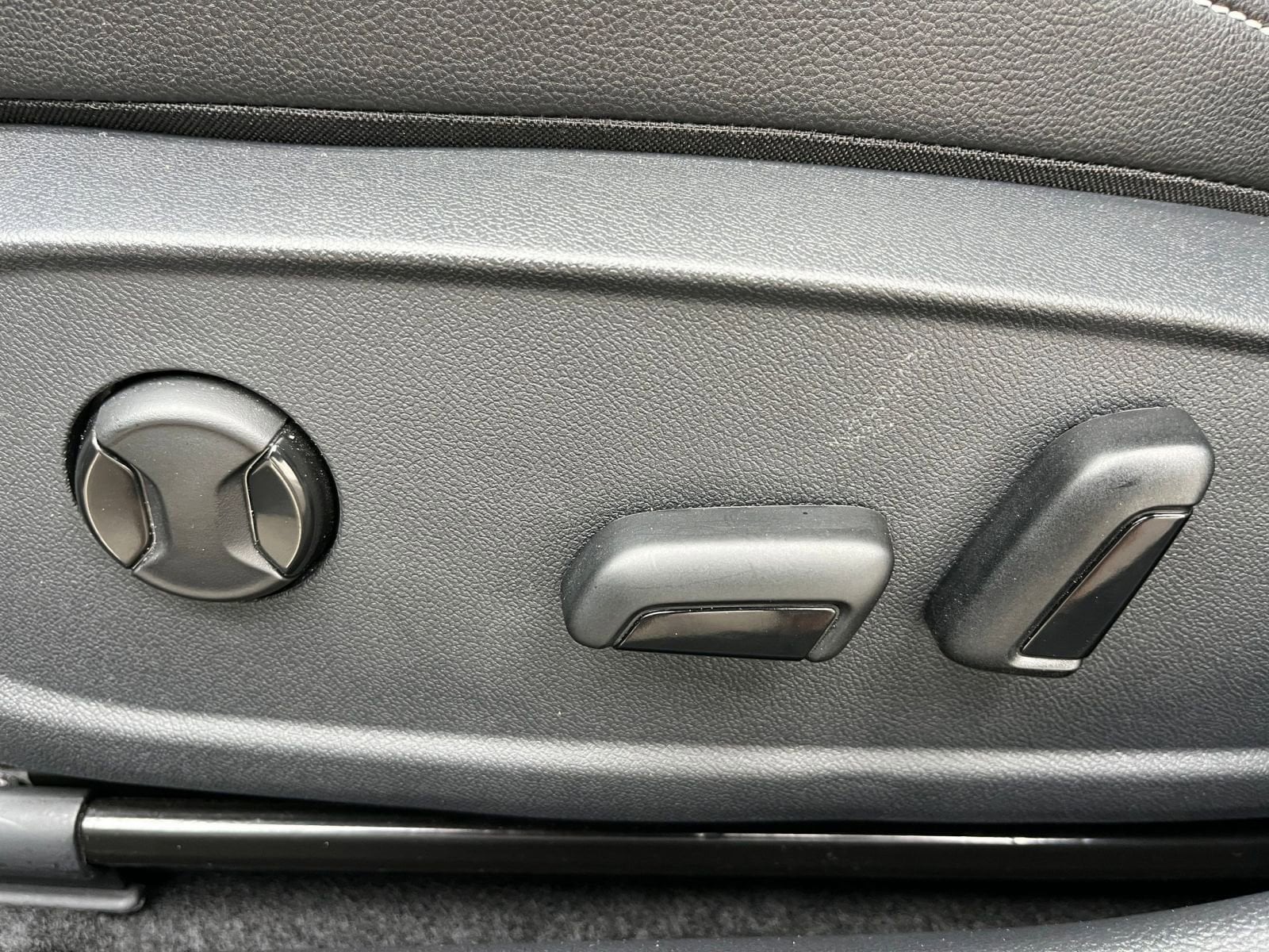 Thumbnail: 2025 Volkswagen Jetta - 23