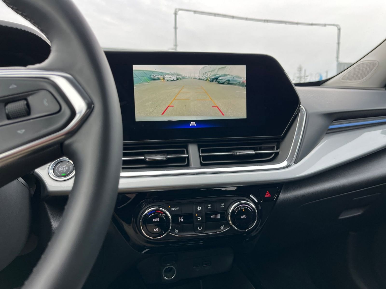 Thumbnail: 2025 Chevrolet Trax - 21