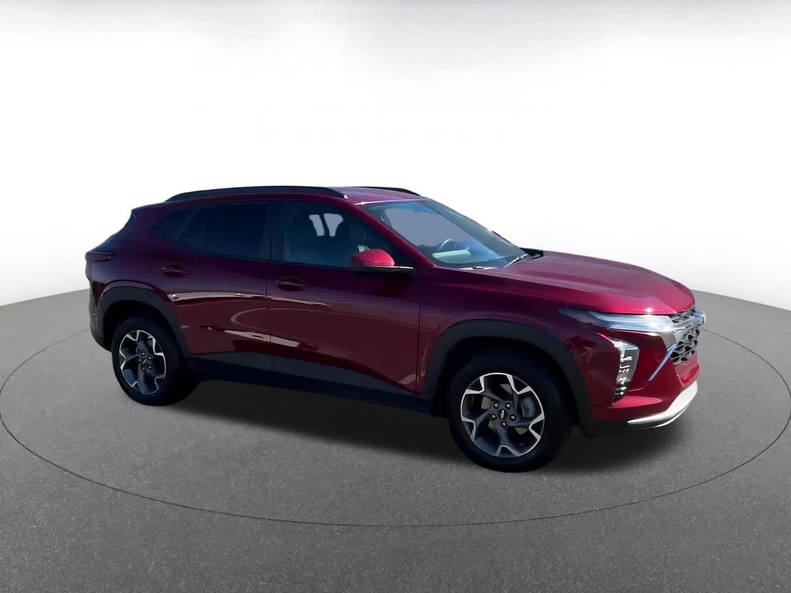 Thumbnail: 2025 Chevrolet Trax - 2