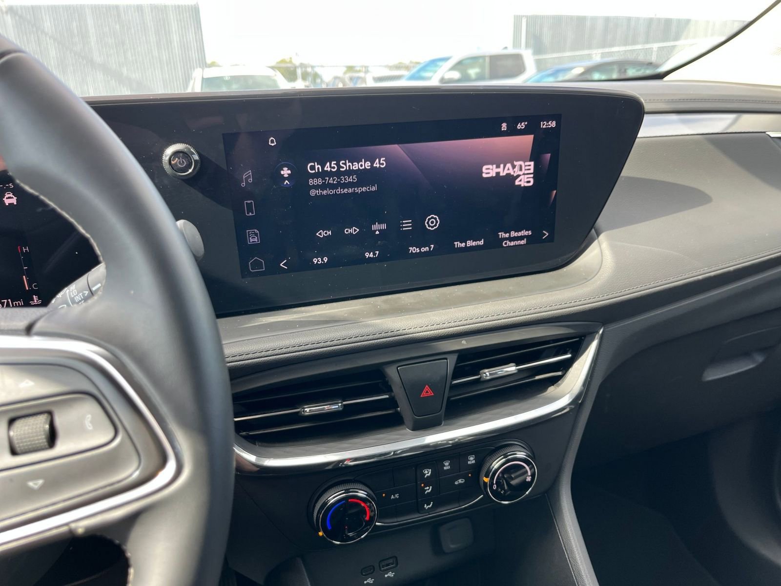 Thumbnail: 2025 Buick Encore GX - 21