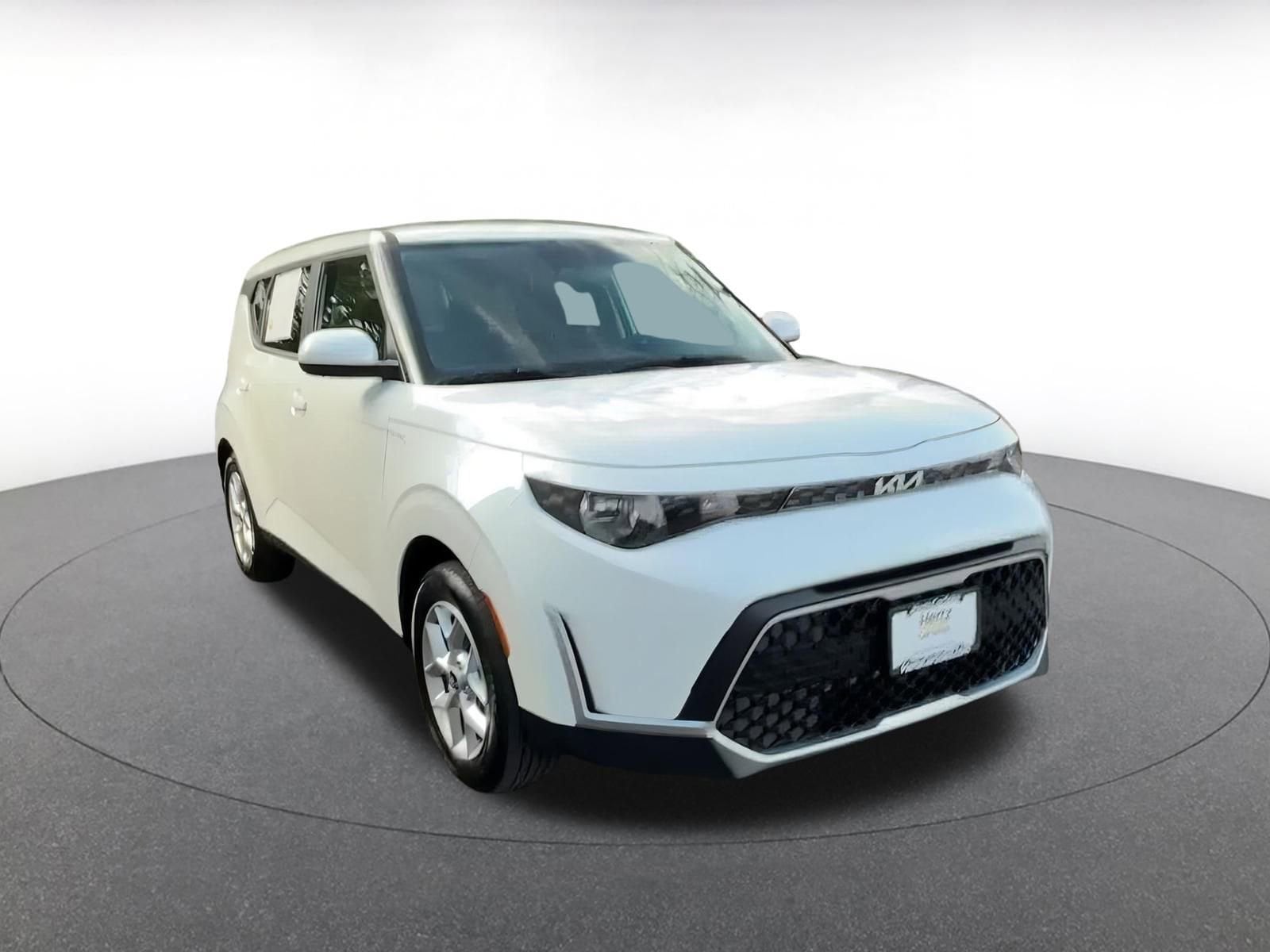 2024 Kia Soul LX 2