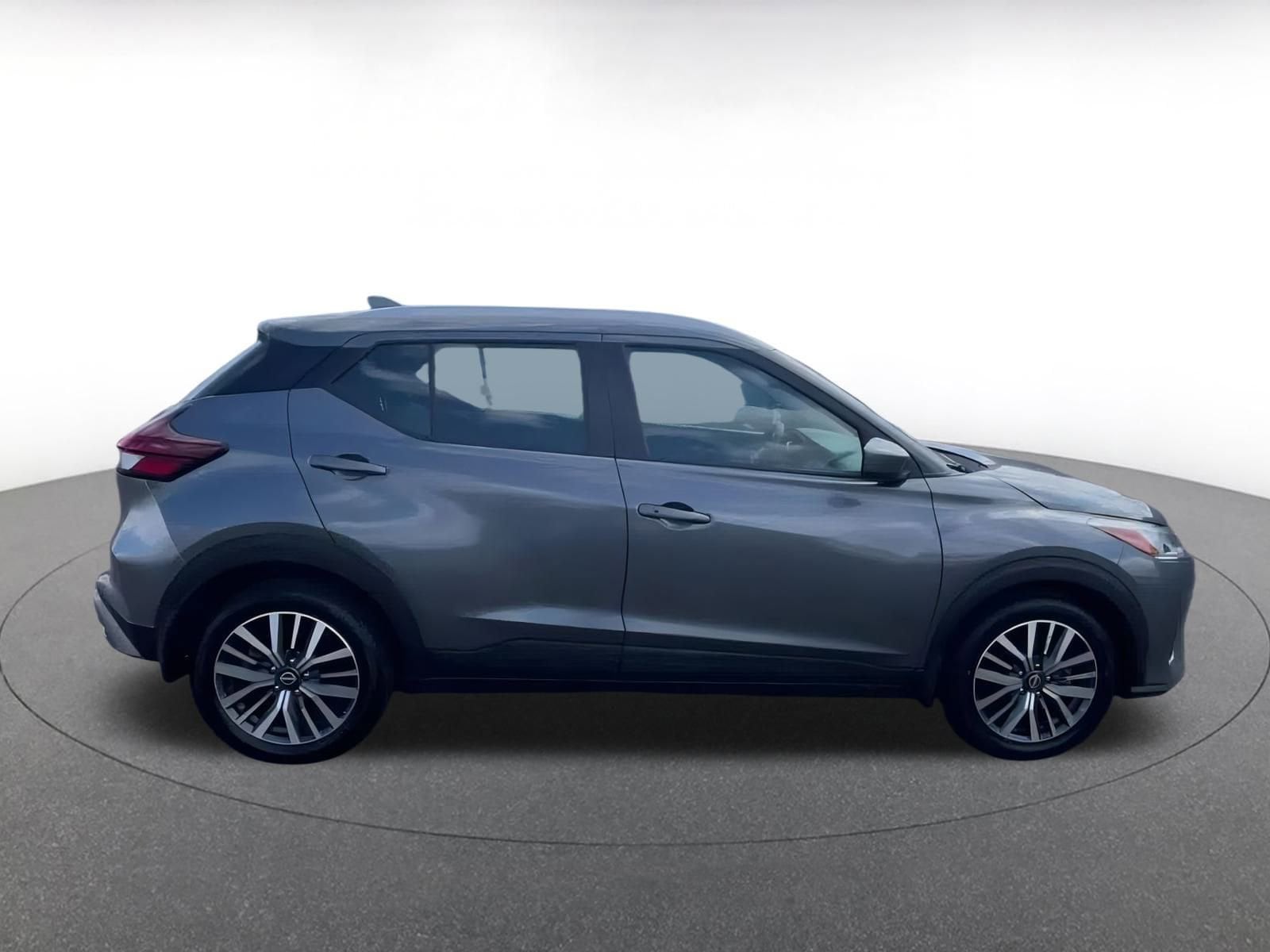 Thumbnail: 2024 Nissan Kicks - 16