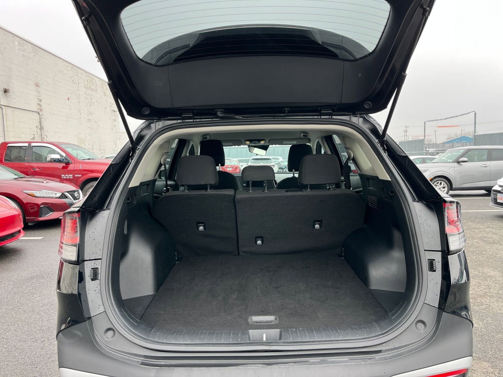 Thumbnail: 2025 Kia Sportage - 30