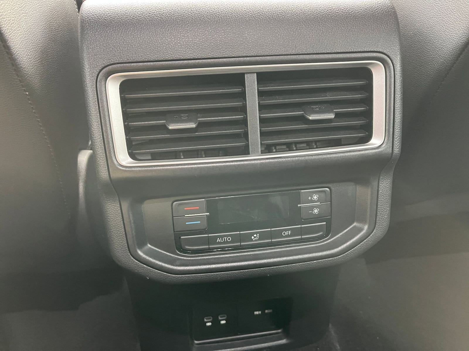 Thumbnail: 2025 Volkswagen Atlas - 24