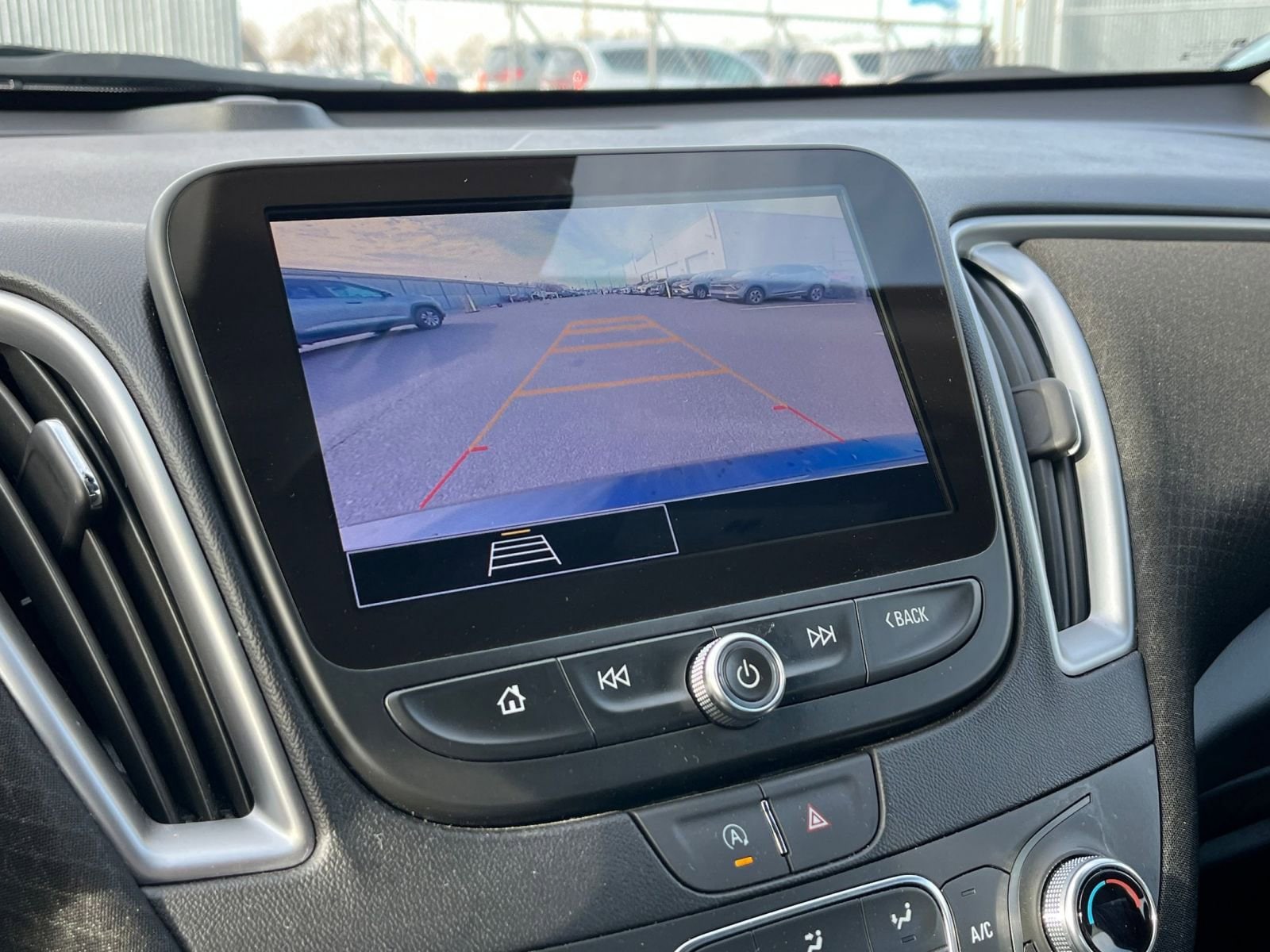 Thumbnail: 2024 Chevrolet Malibu - 17