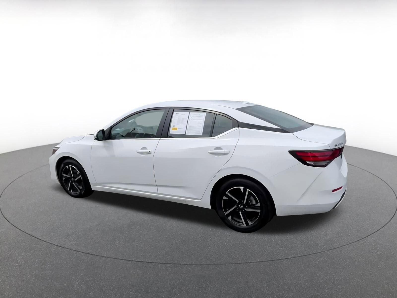 Thumbnail: 2024 Nissan Sentra - 10