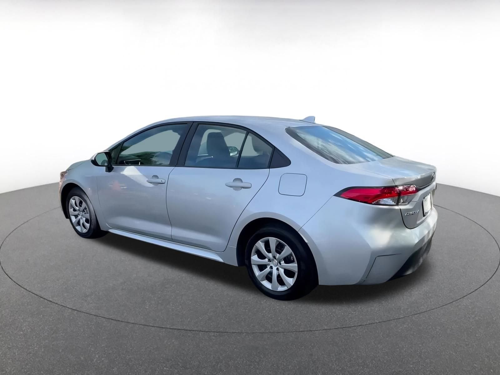 Thumbnail: 2024 Toyota Corolla - 8