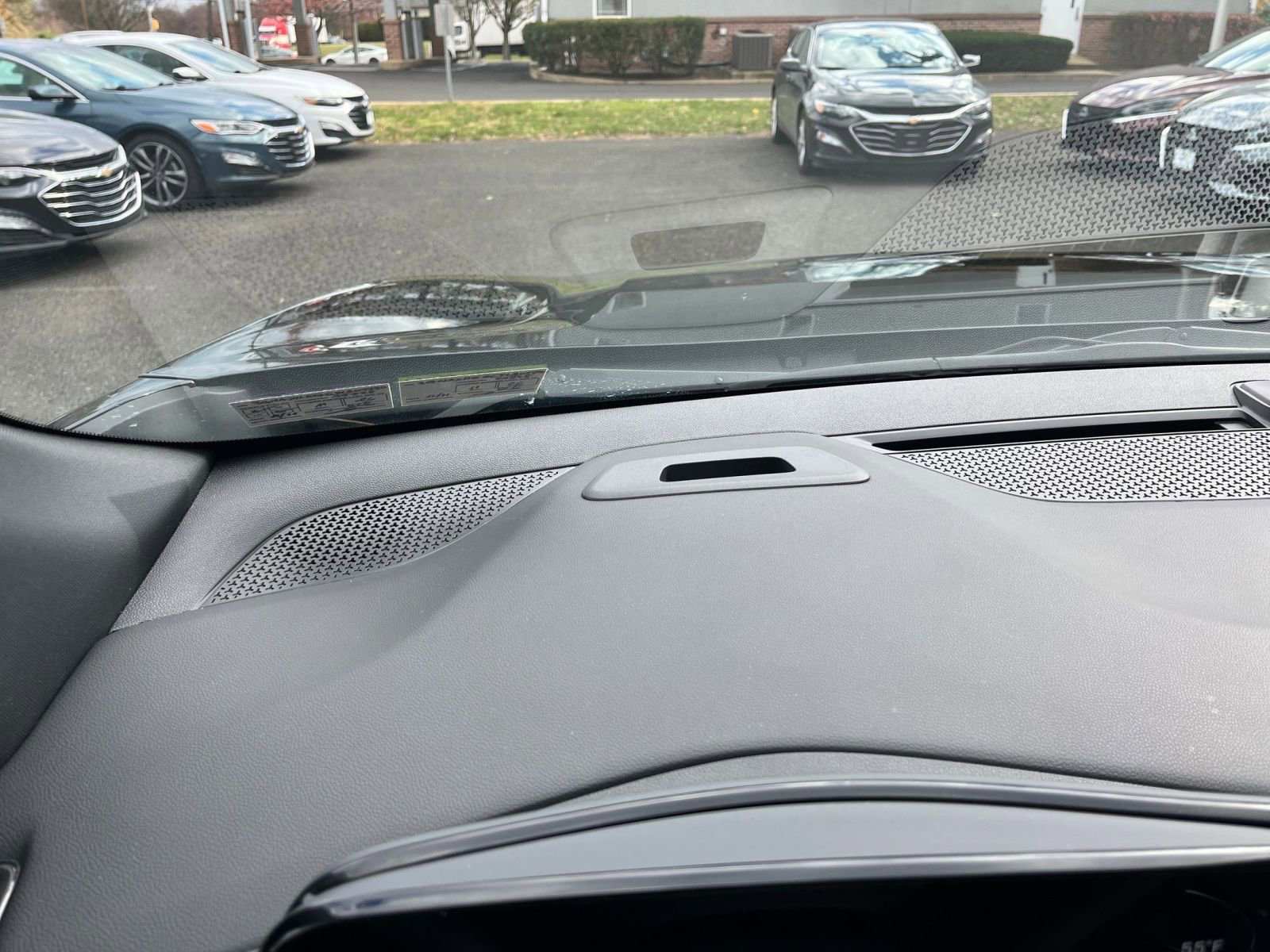 Thumbnail: 2025 Chevrolet Equinox - 33