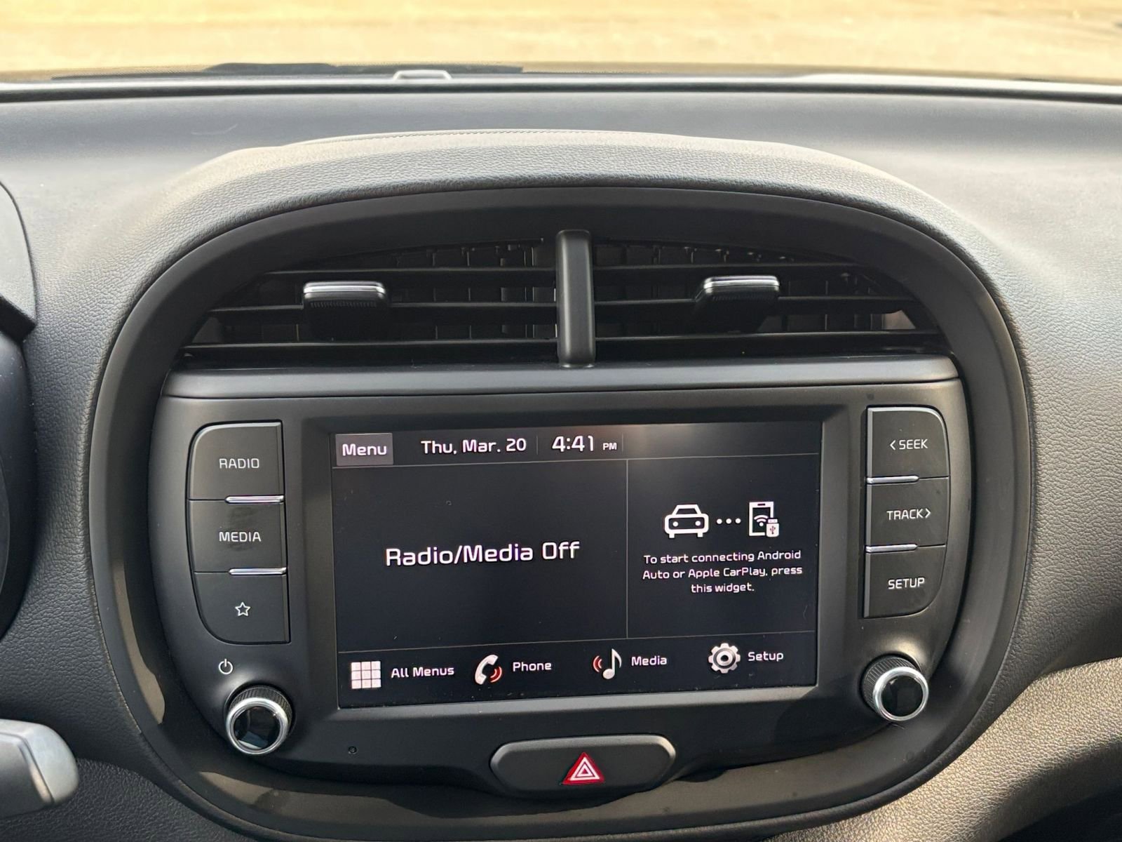 2024 Kia Soul LX 27