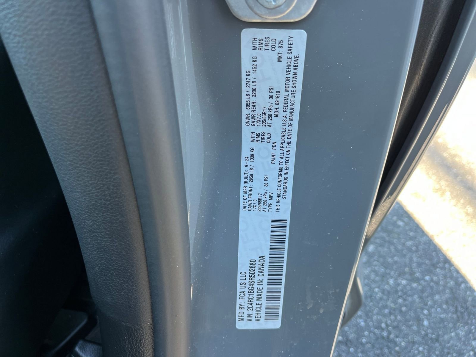 Thumbnail: 2025 Chrysler Pacifica - 29