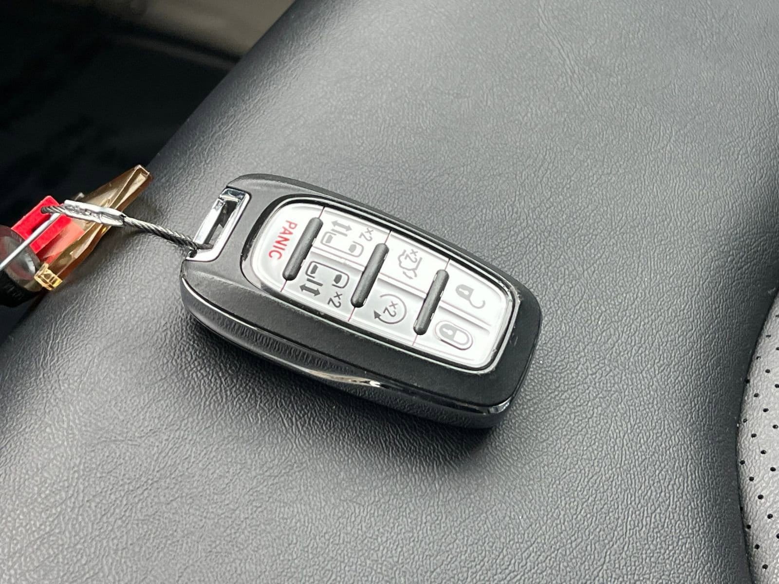 Thumbnail: 2024 Chrysler Pacifica - 22