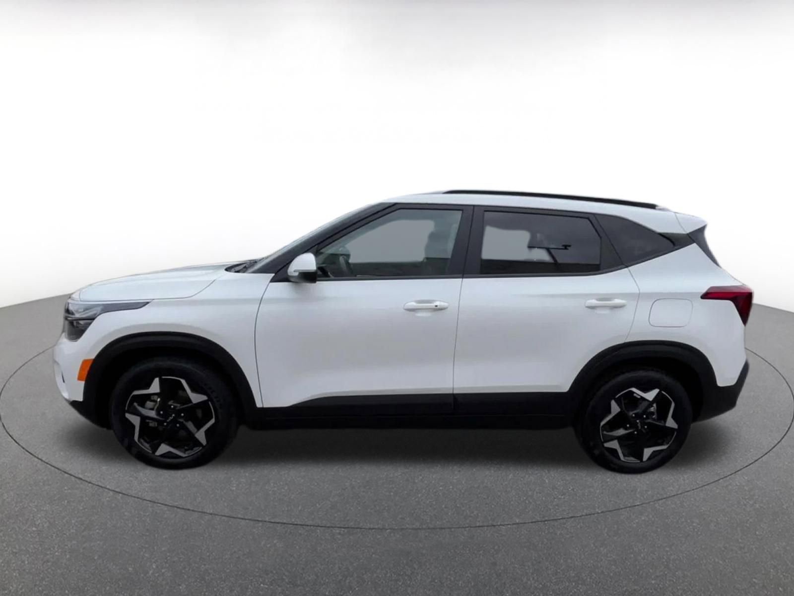Thumbnail: 2025 Kia Seltos - 9