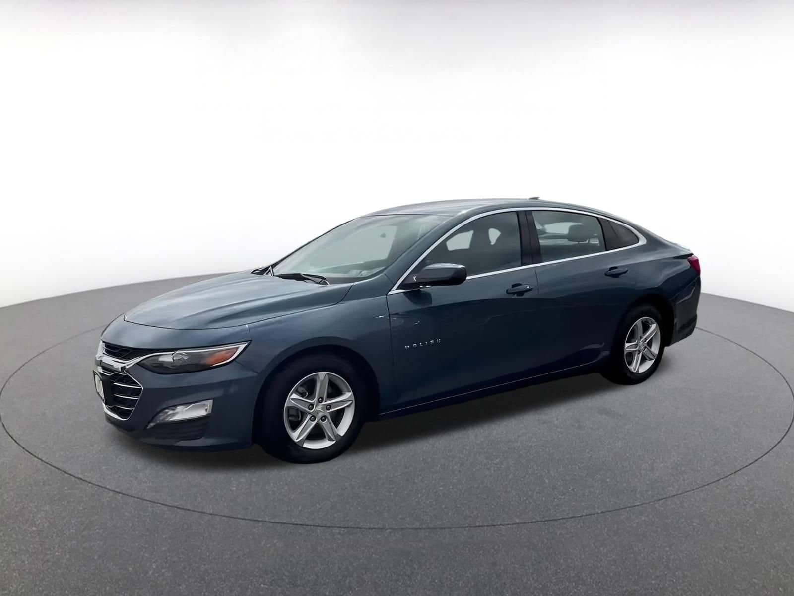 Thumbnail: 2024 Chevrolet Malibu - 8