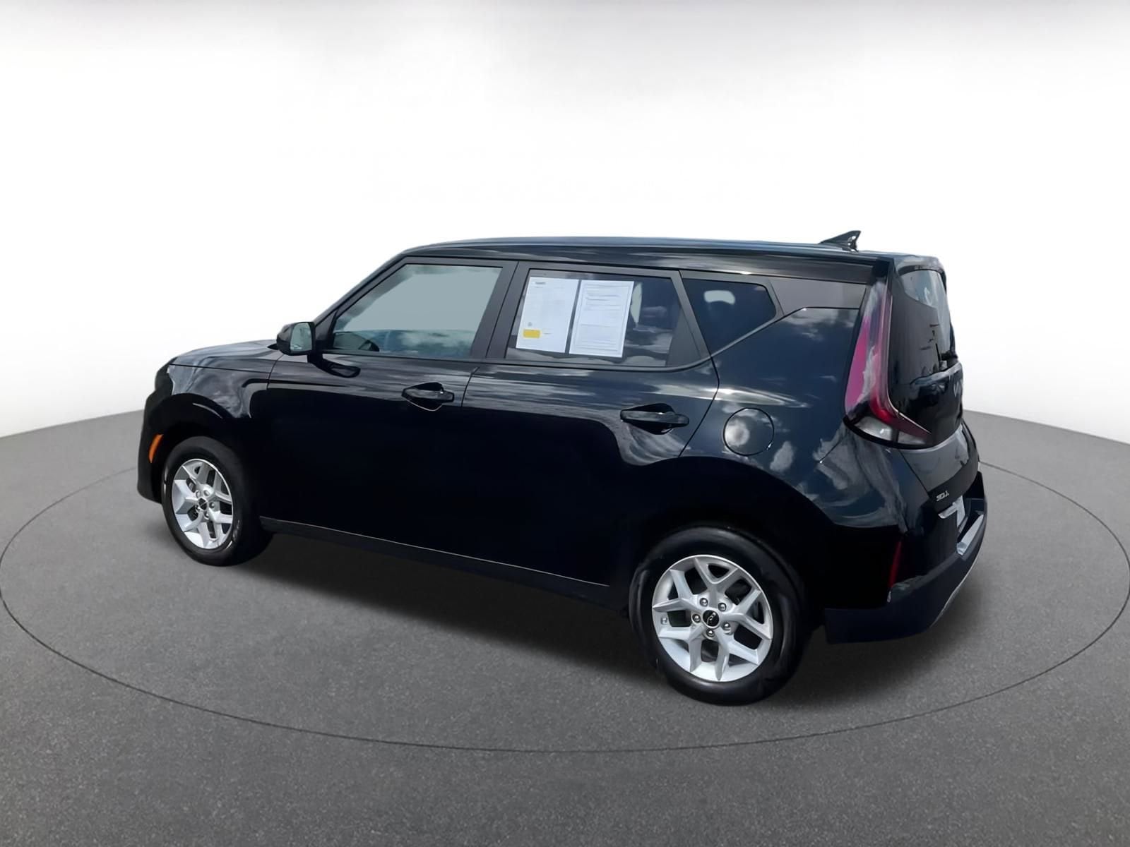 Thumbnail: 2024 Kia Soul - 10