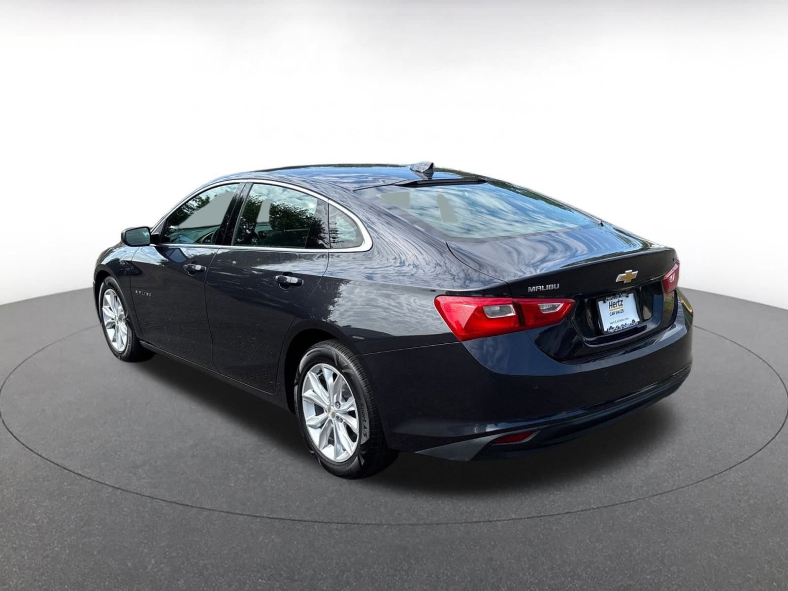Thumbnail: 2023 Chevrolet Malibu - 5