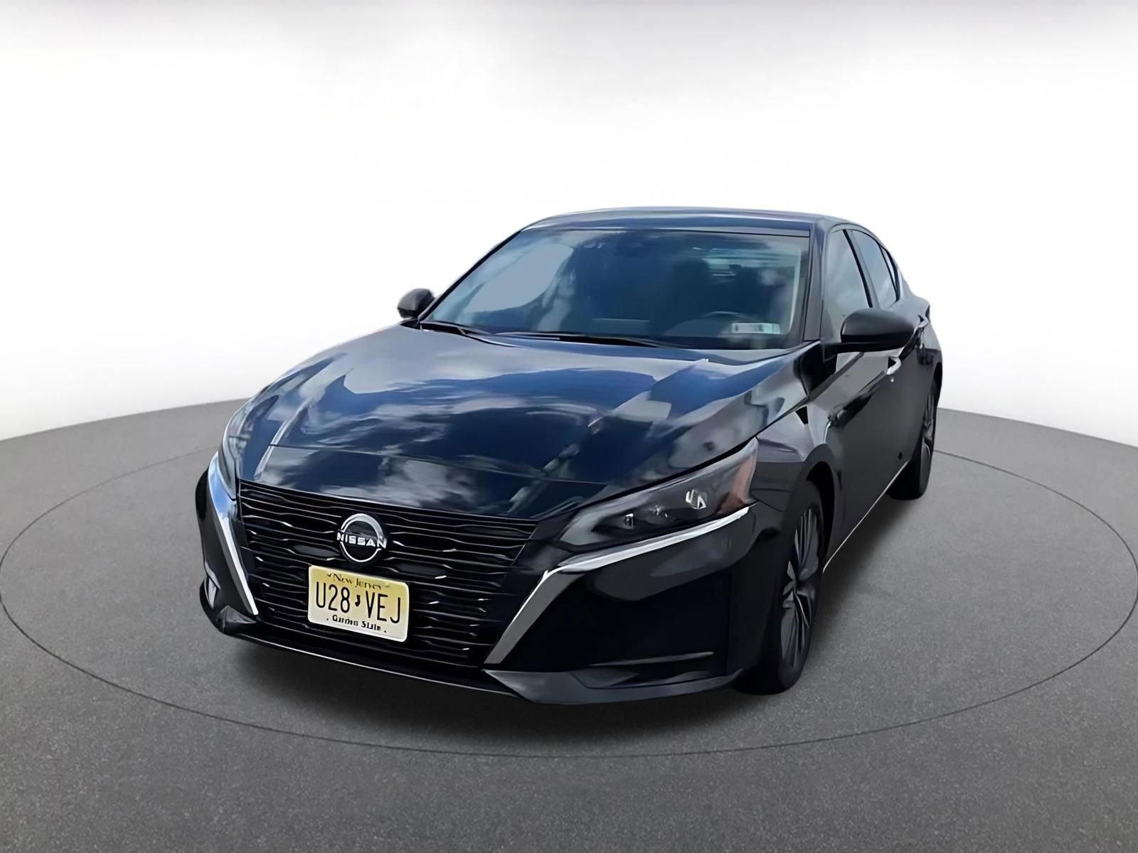 Thumbnail: 2025 Nissan Altima - 4