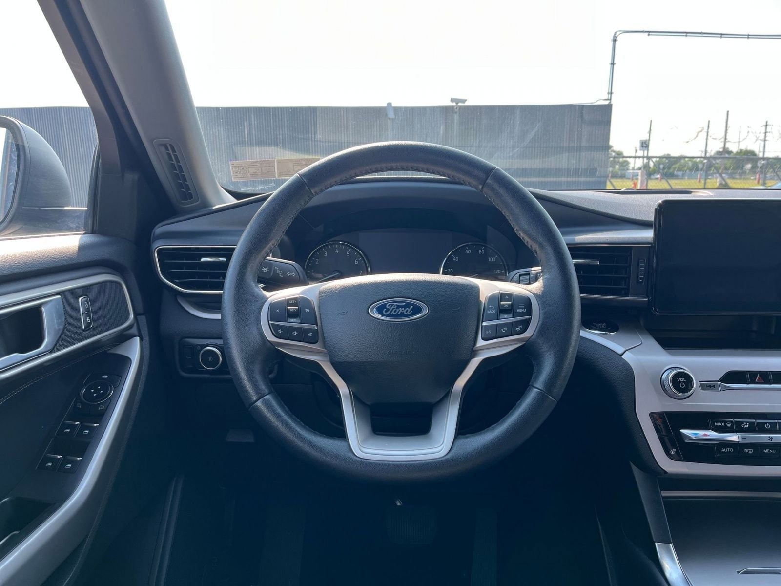 Thumbnail: 2024 Ford Explorer - 27