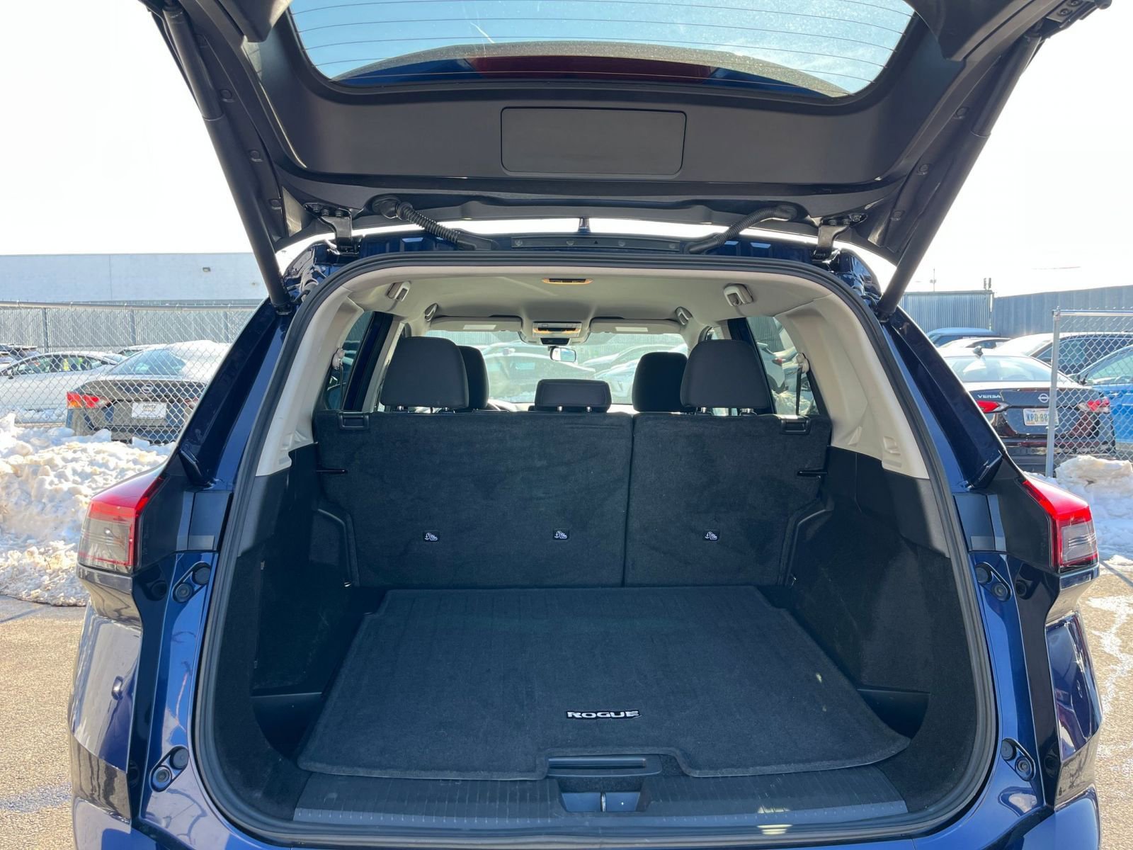 Thumbnail: 2025 Nissan Rogue - 32