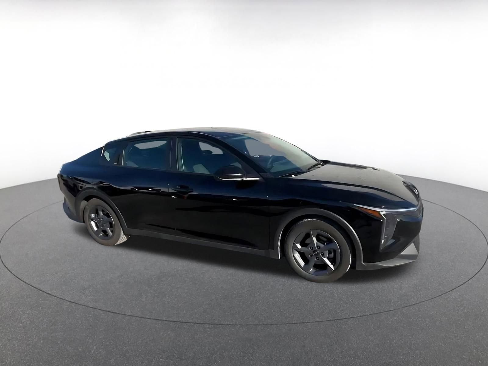 Thumbnail: 2025 Kia K4 - 3