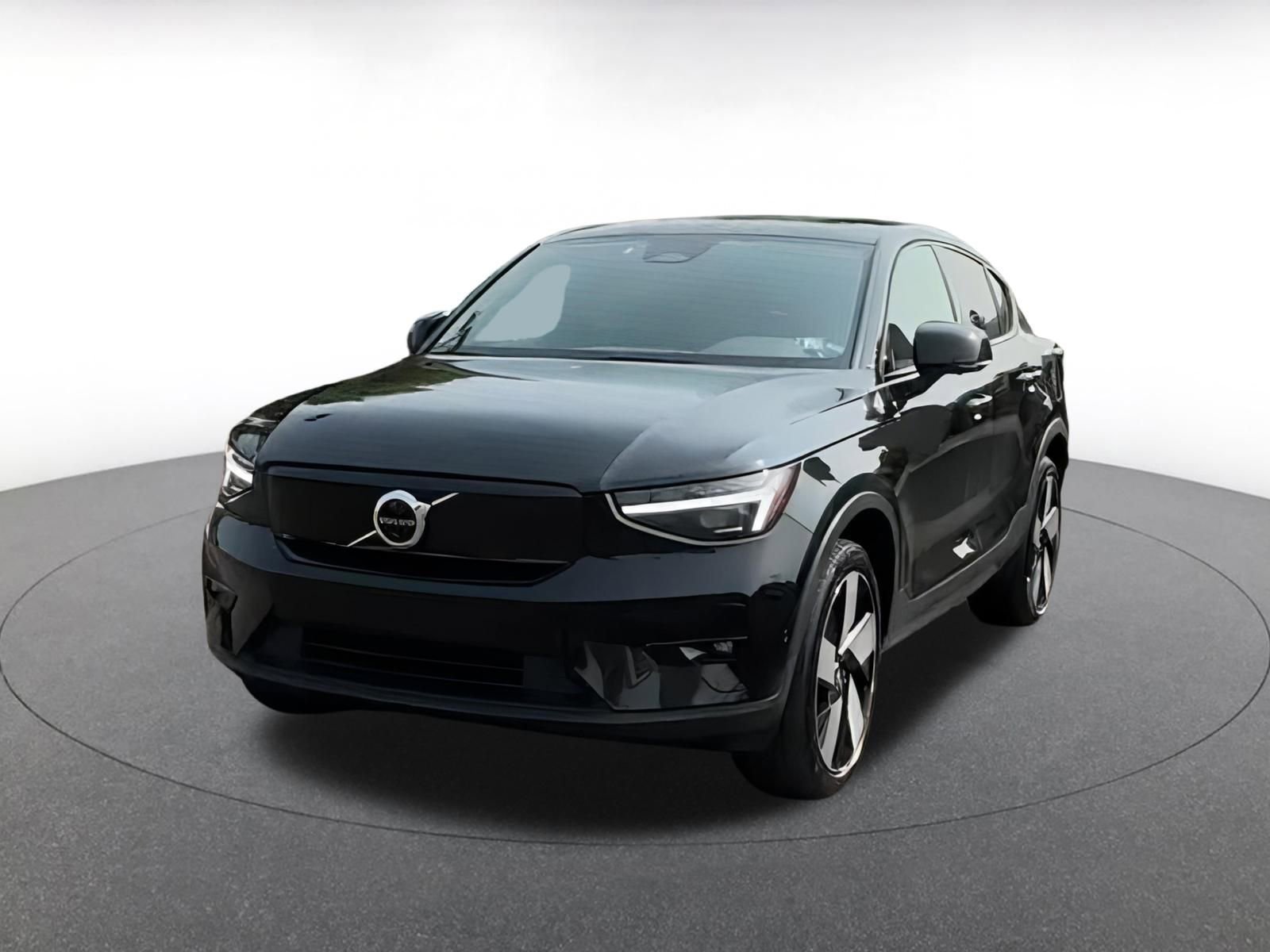 Thumbnail: 2023 Volvo C40 - 7