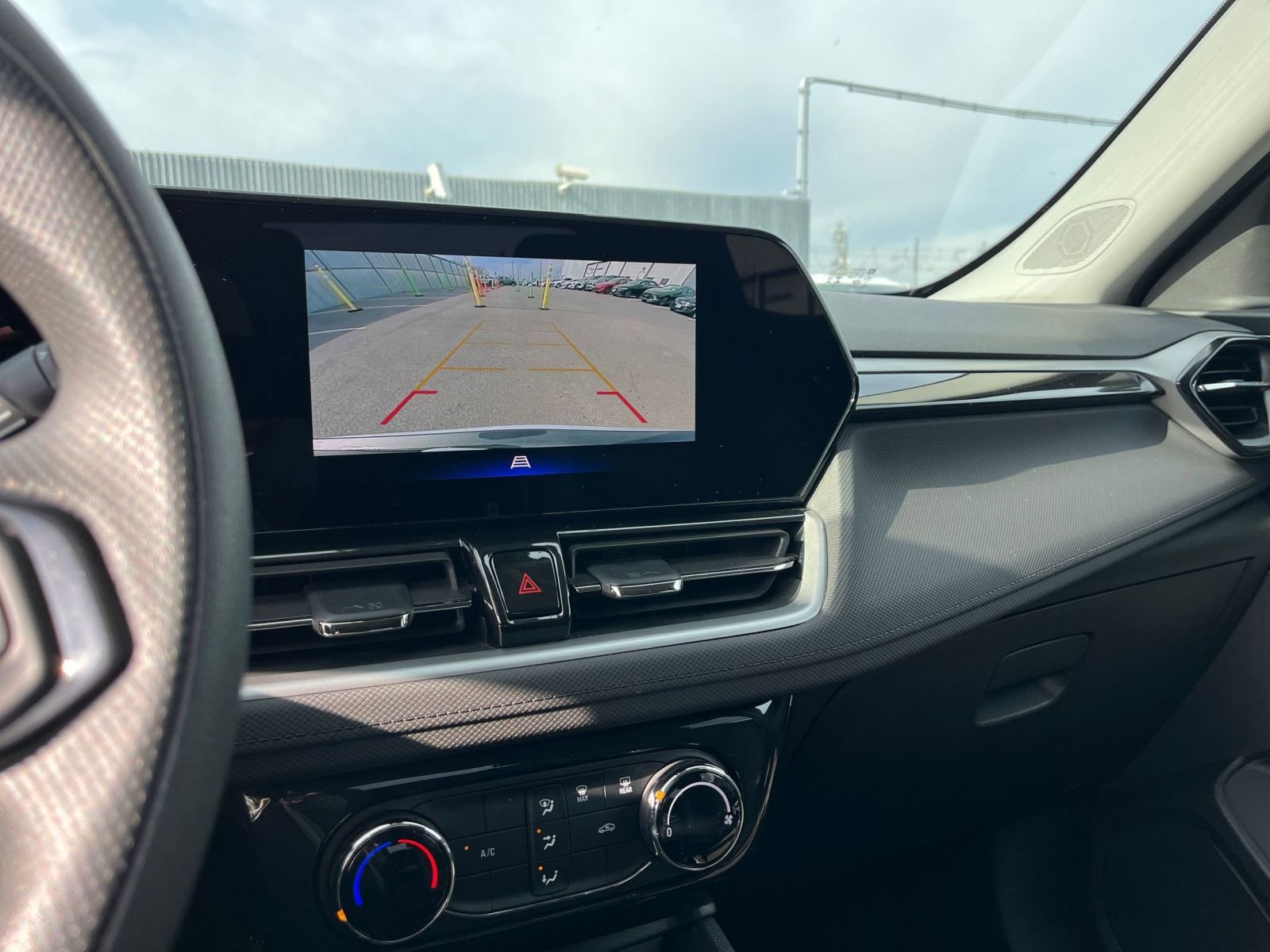 Thumbnail: 2025 Chevrolet TrailBlazer - 21