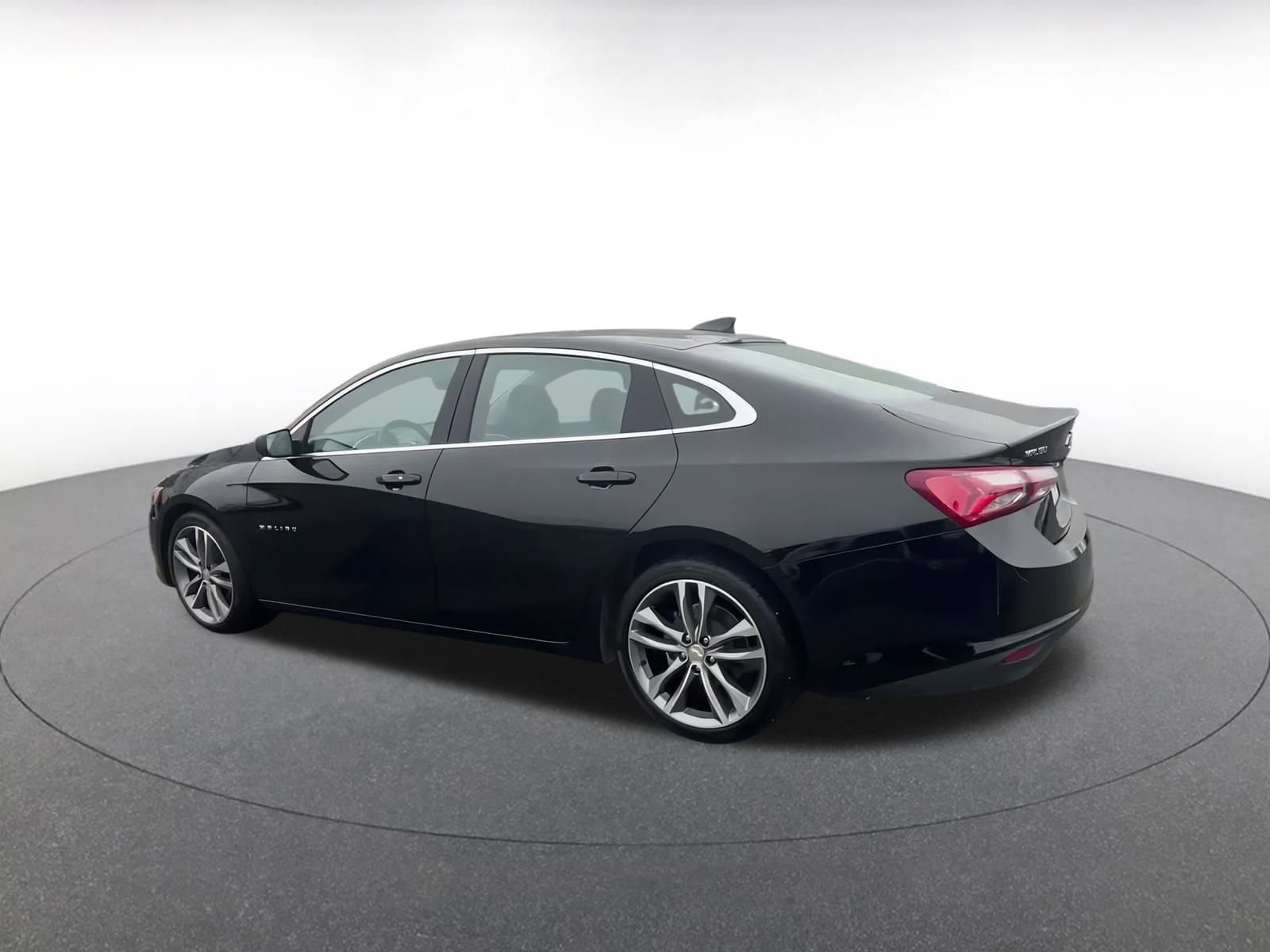 Thumbnail: 2024 Chevrolet Malibu - 10