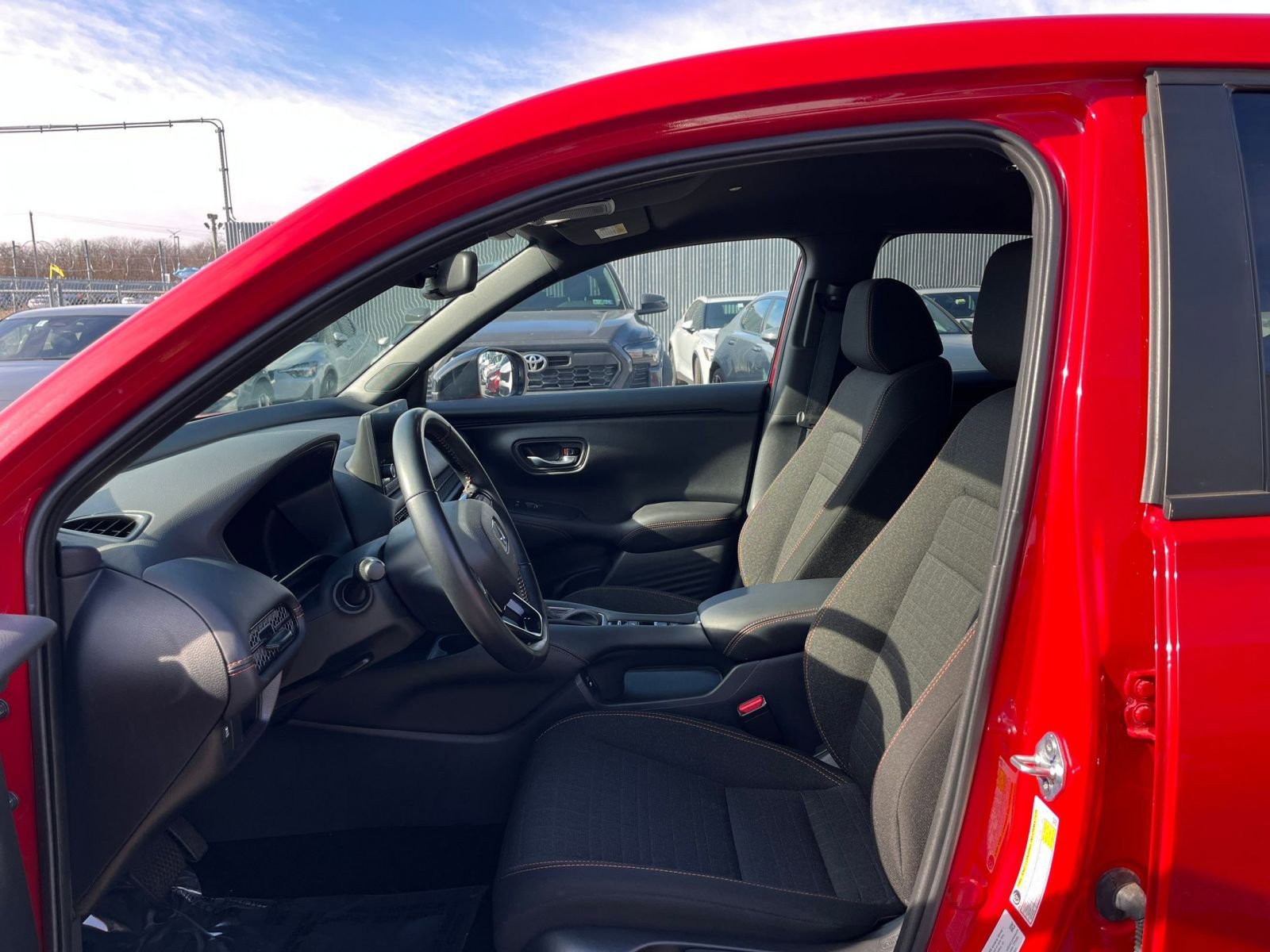 Thumbnail: 2025 Honda HR-V - 24